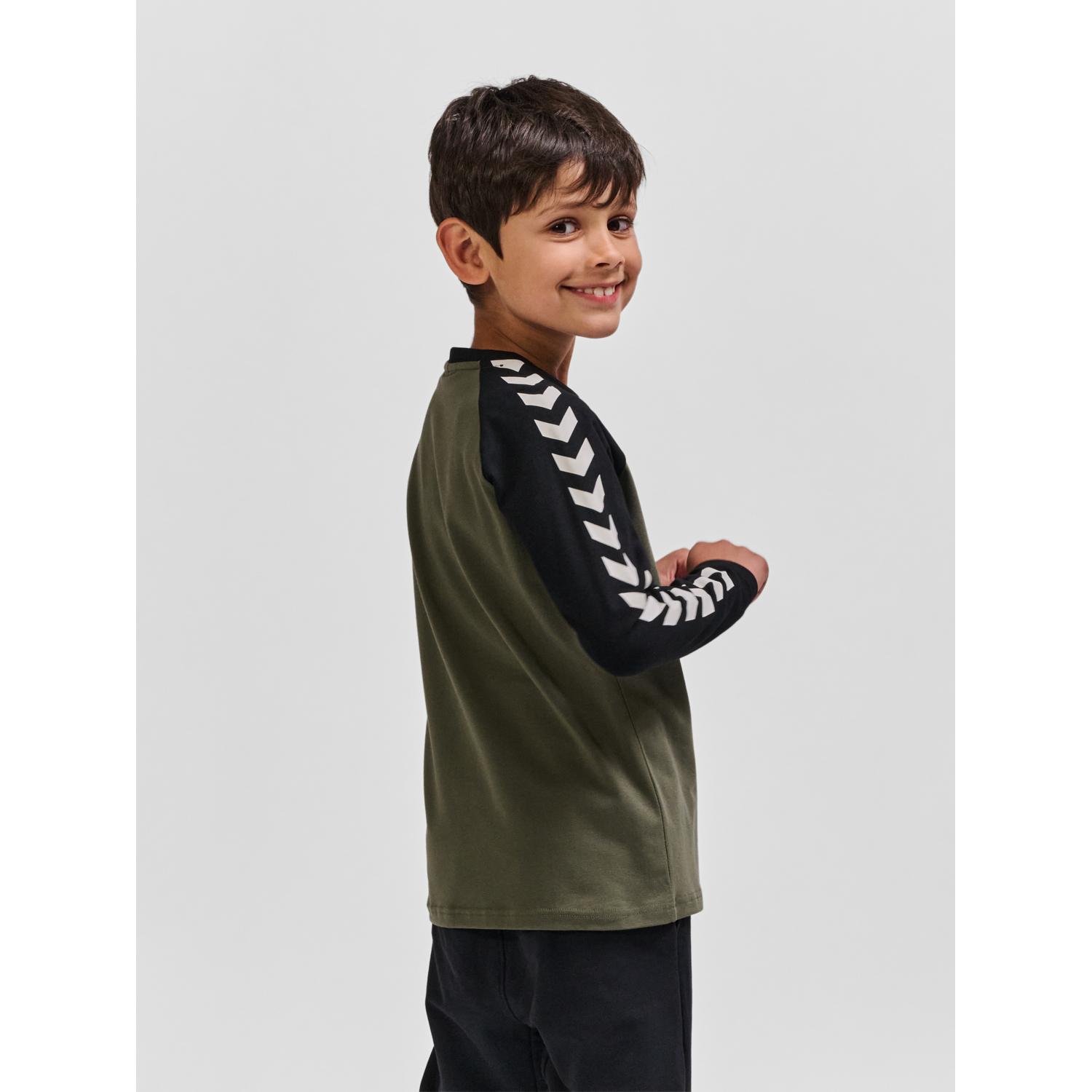 product/h/u/hummel_213853-6002_dusty-olive_7.jpg