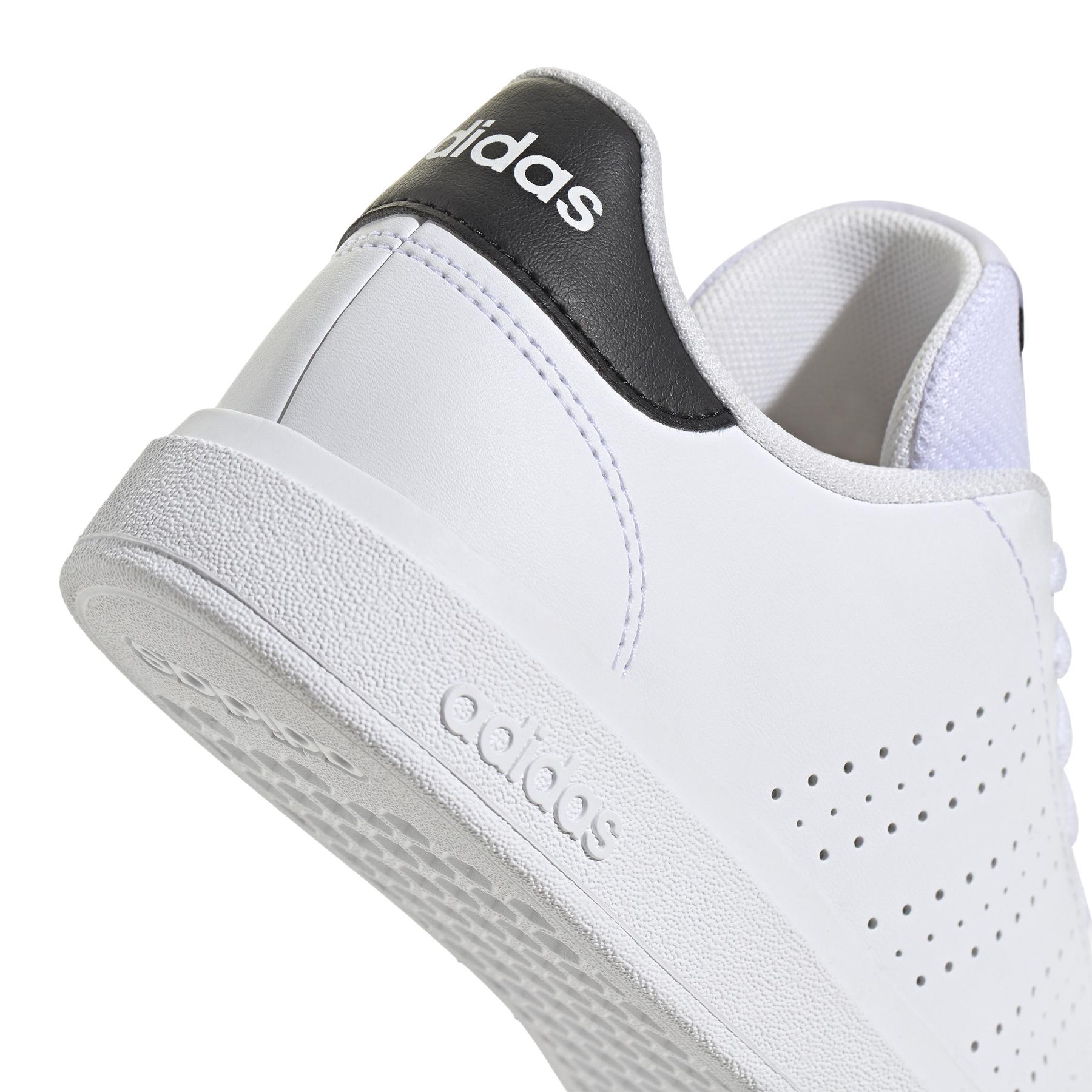 product/i/h/ih8123_9_footwear_photography_detail_view_2_white.jpg