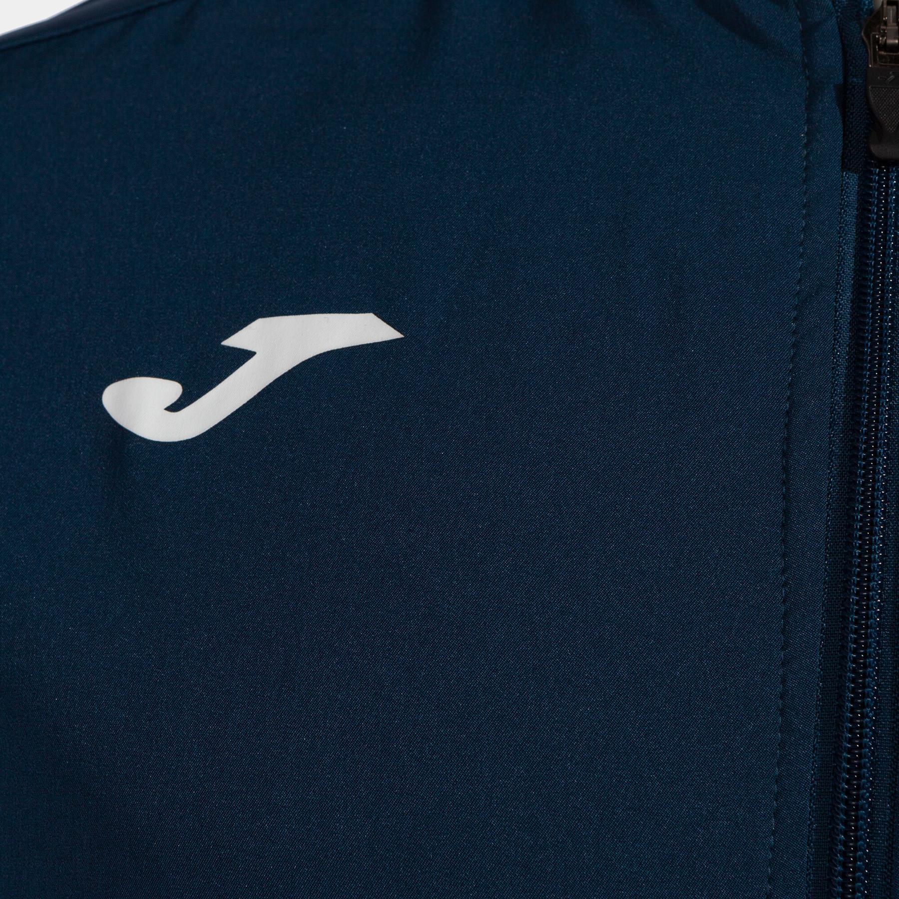 j/o/joma_103211.331_2.jpg