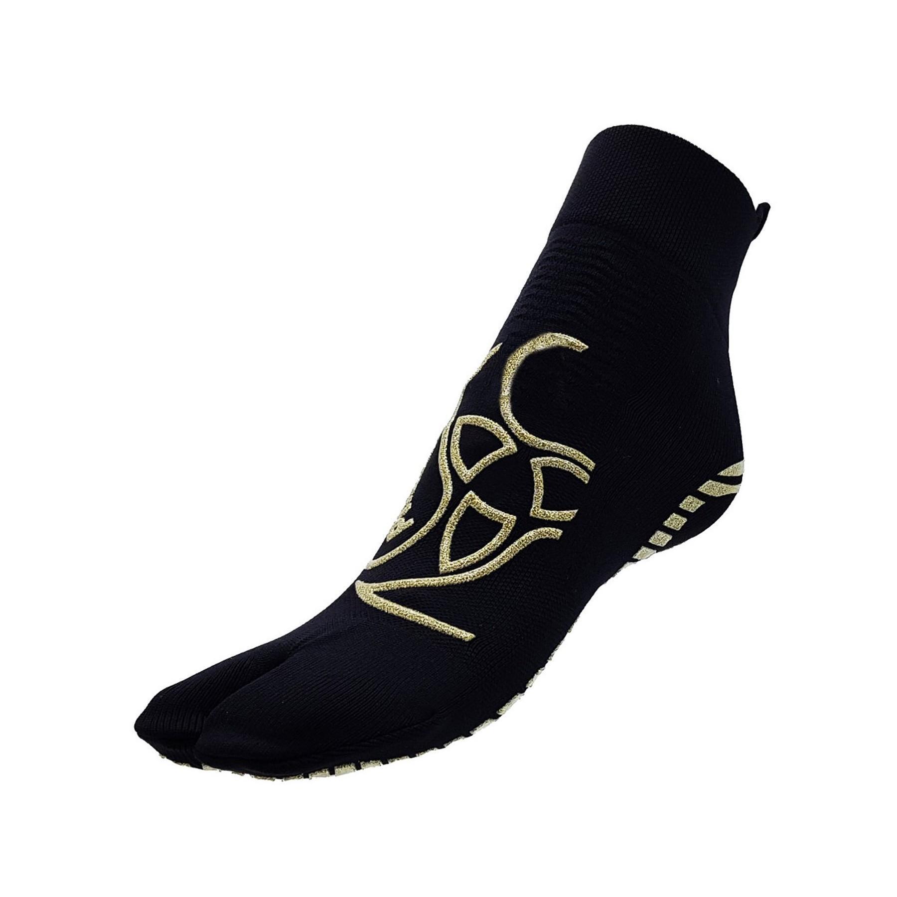 product/r/-/r-evenge_pfcspi1fnemora_nero-oro_1.jpg