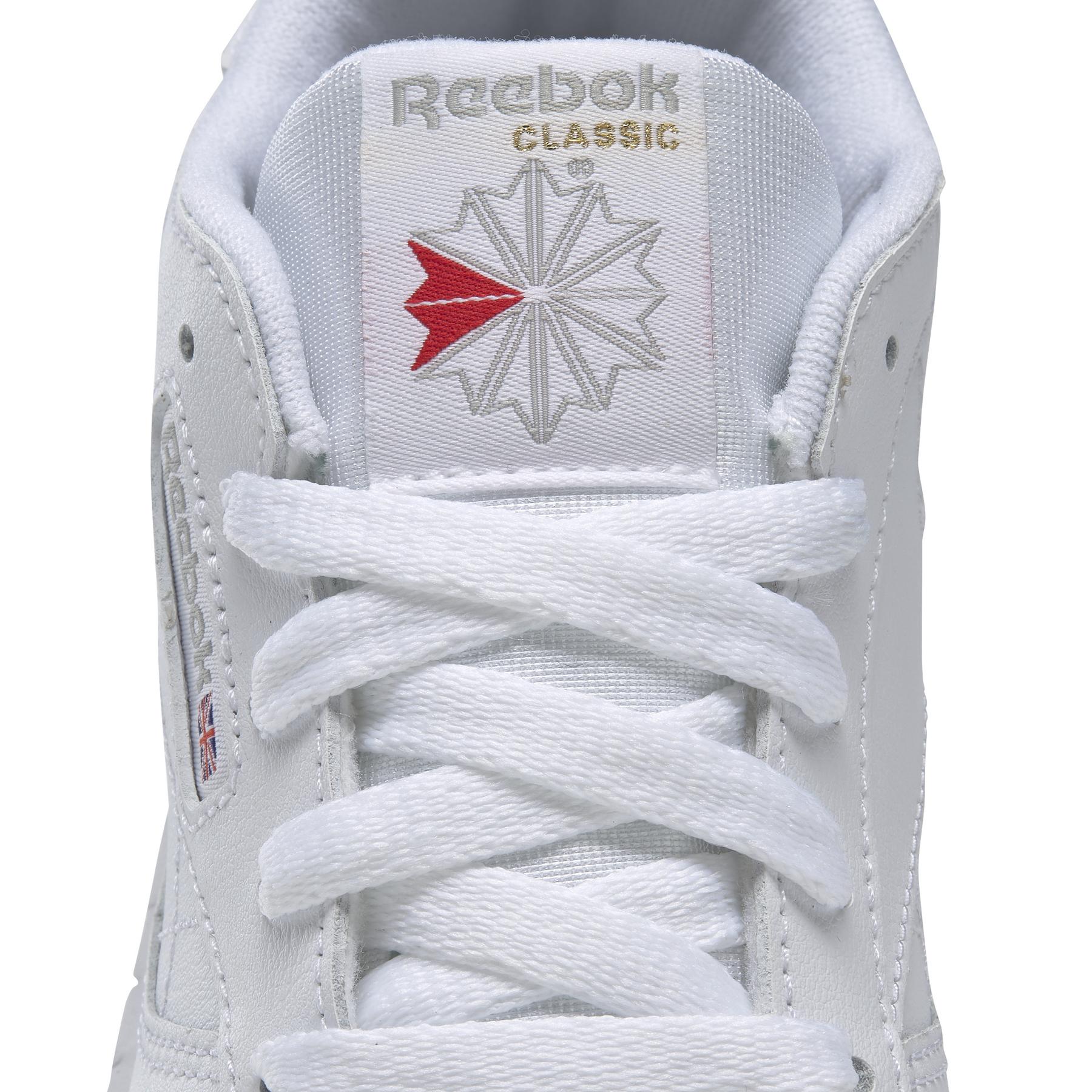 product/r/e/reebok-classics_50172_8_footwear_photography_detail_view_1_white_000.jpg