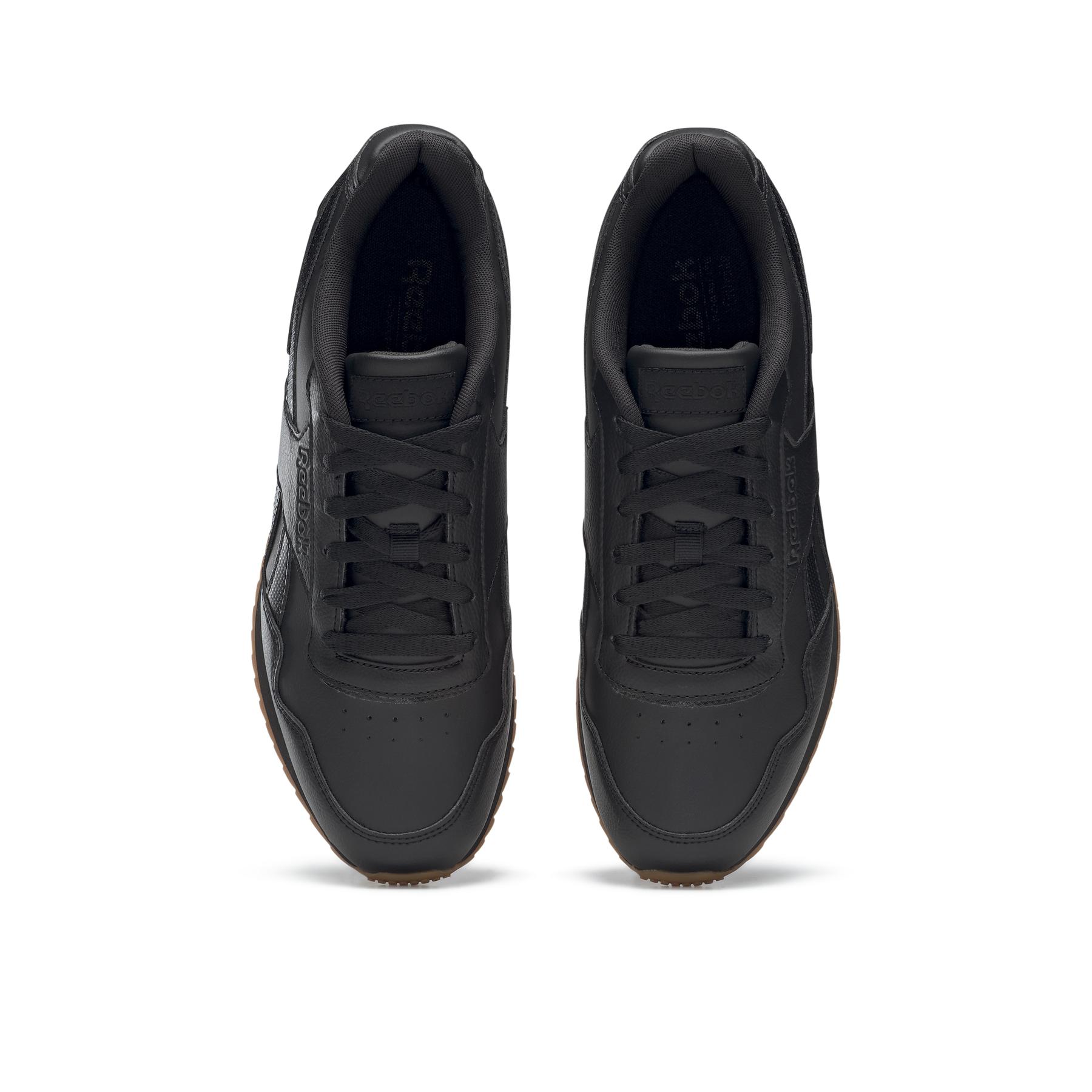 product/r/e/reebok-classics_cm9099_3_footwear_photography_top_portrait_view_white_000.jpg