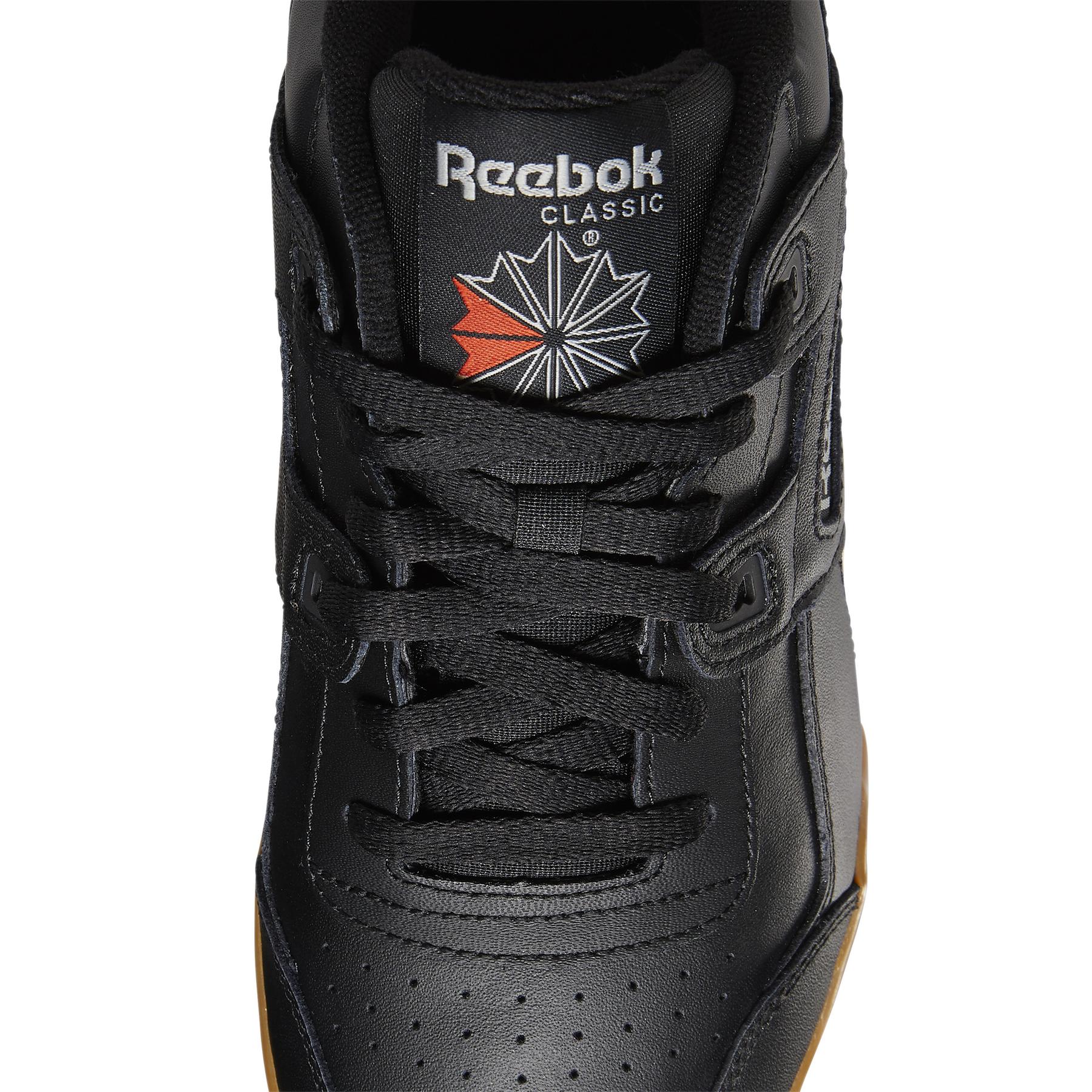 product/r/e/reebok-classics_cn2127_9_footwear_photography_detail_view_2_white_000.jpg