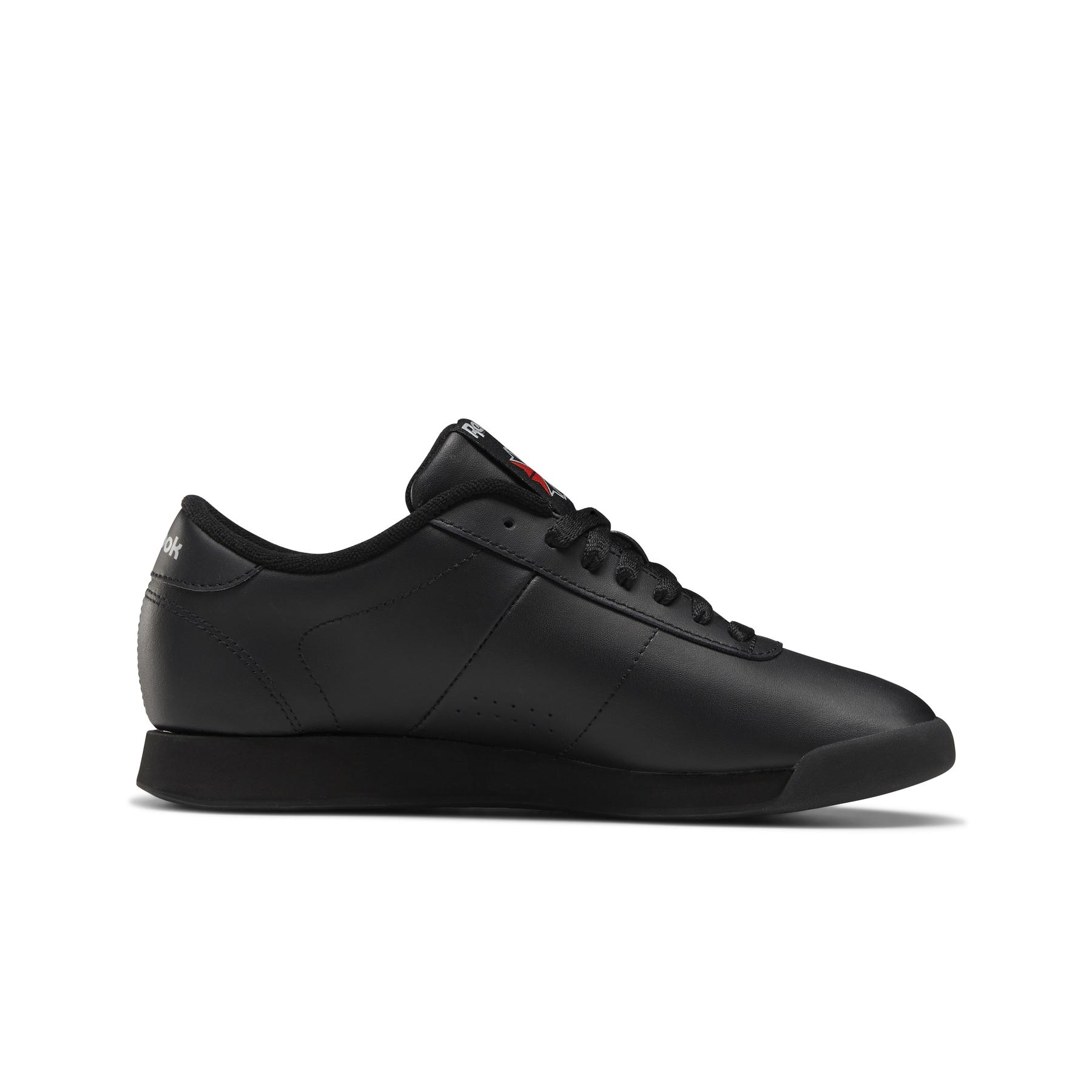 r/e/reebok-classics_cn2211_5_footwear_photography_side_medial_center_view_white_000.jpg
