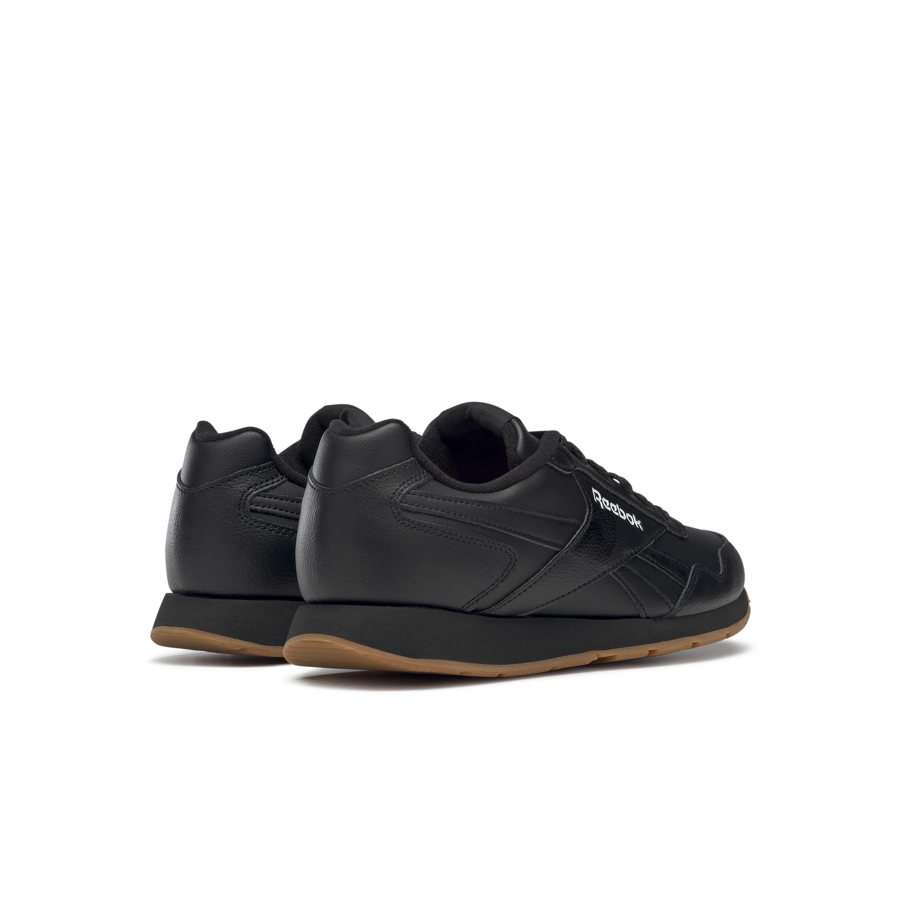 product/r/e/reebok-classics_dv5411_7_footwear_photography_back_lateral_top_view_white_000.jpg