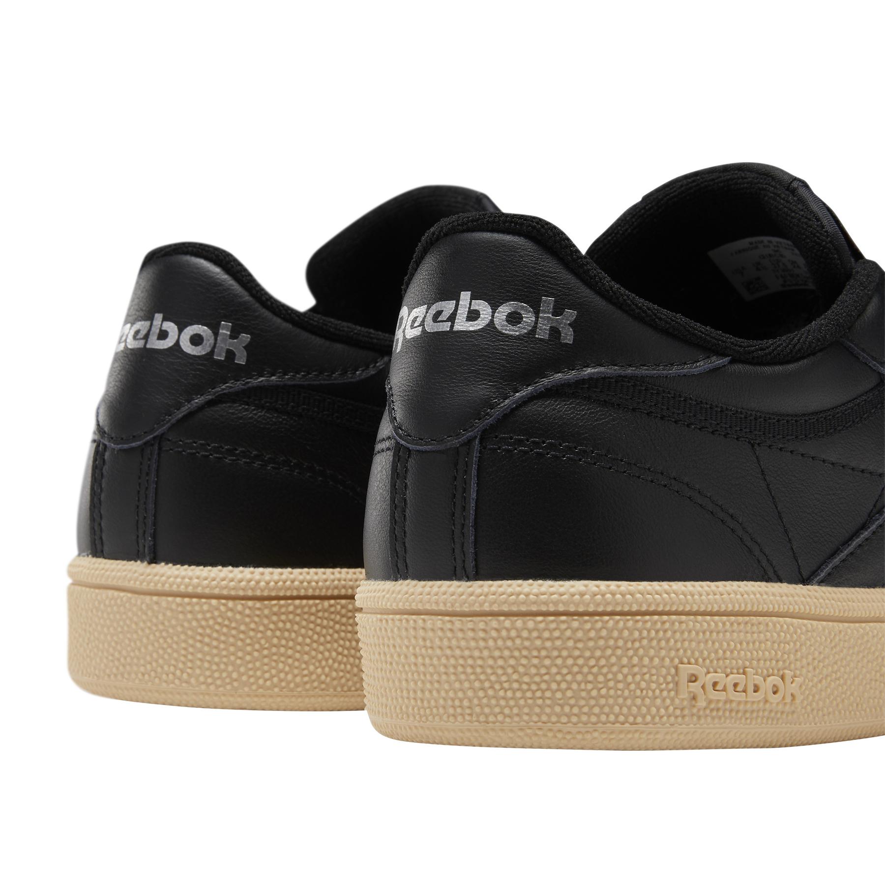 product/r/e/reebok-classics_dv7266_8_footwear_photography_detail_view_2_white_000.jpg