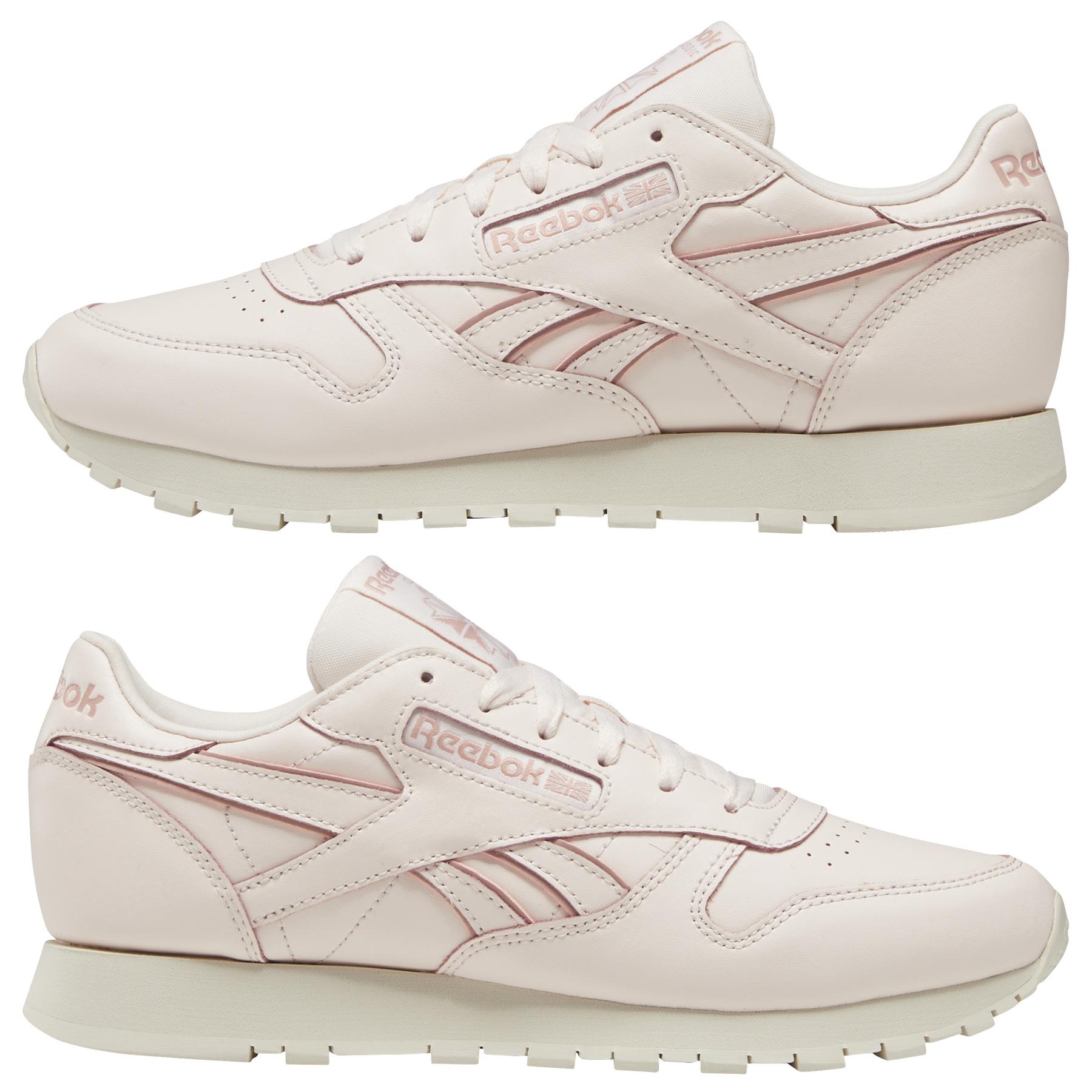product/r/e/reebok-classics_dv8432_10_footwear_photography_mirrored_pair_view_white_000.jpg