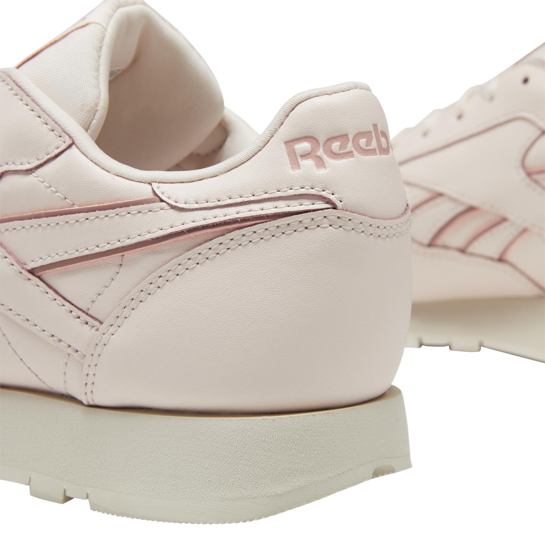 product/r/e/reebok-classics_dv8432_7_footwear_photography_detail_view_1_white_000.jpg