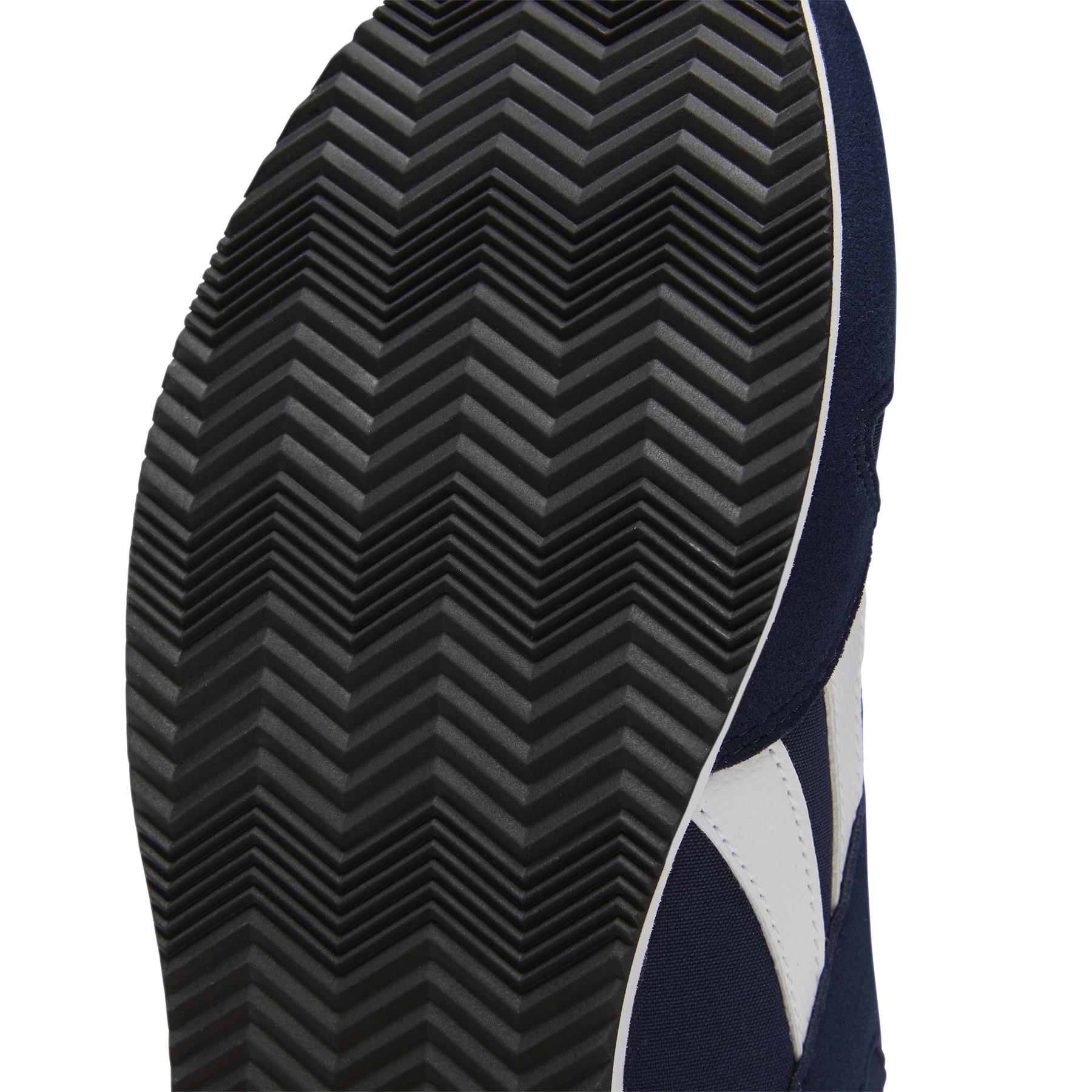 r/e/reebok-classics_ef7787_8_footwear_photography_detail_view_2_white_000.jpg