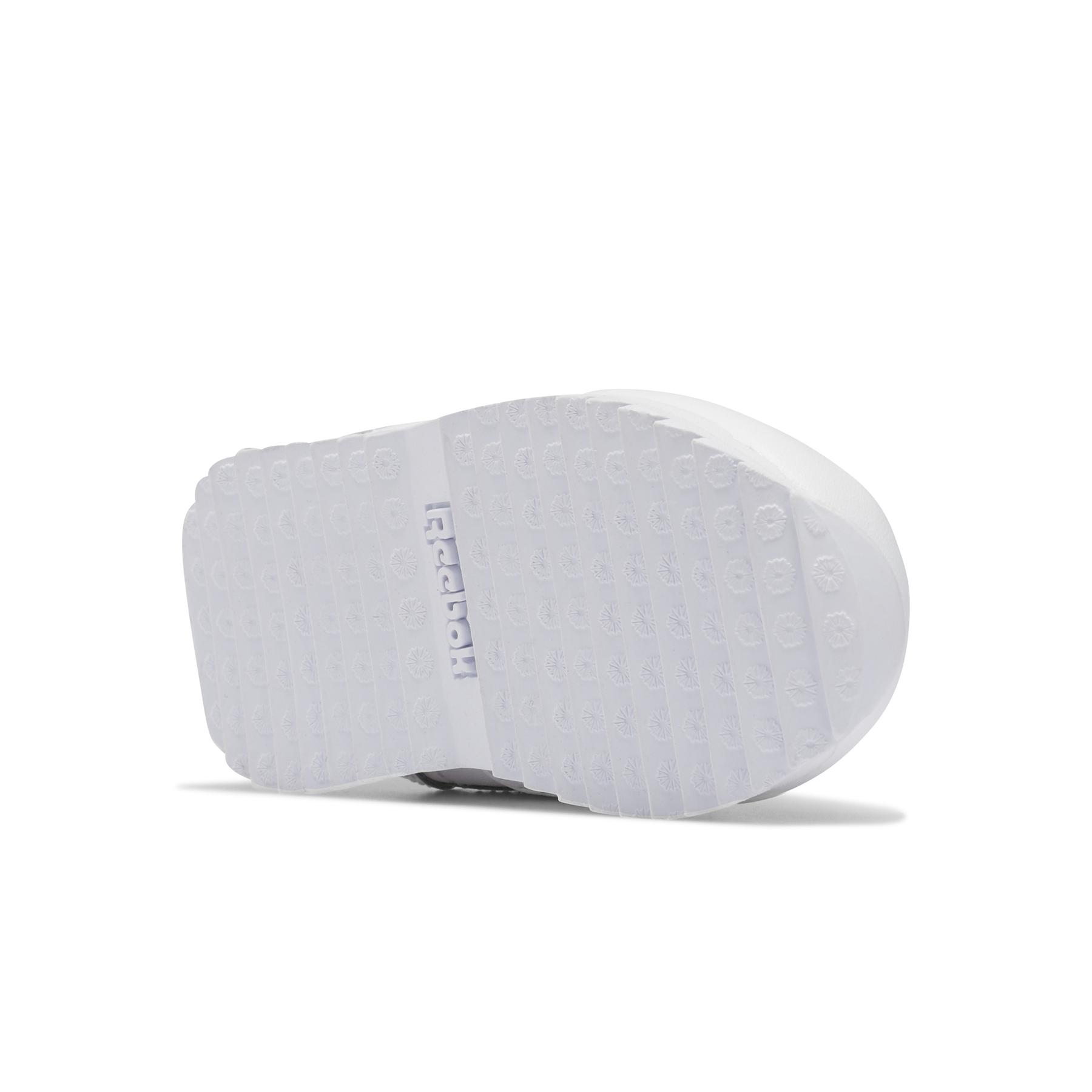 product/r/e/reebok-classics_eg5966_3_footwear_photography_bottom_view_white_000.jpg