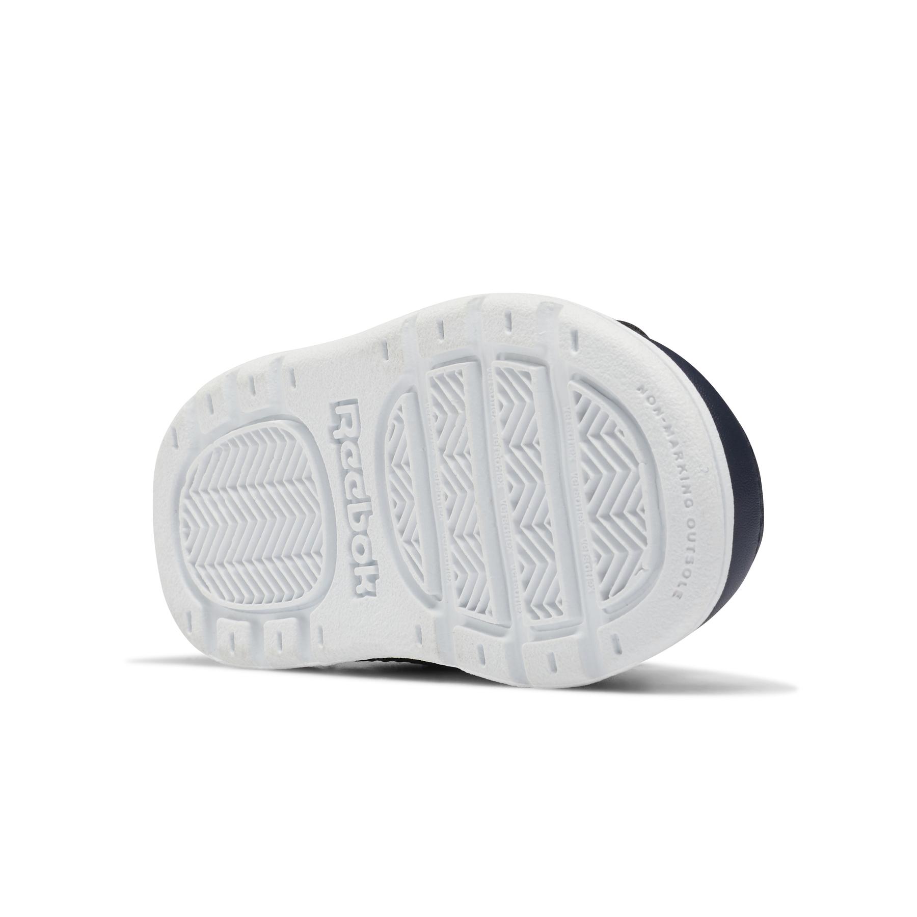 product/r/e/reebok-classics_eh1003_3_footwear_photography_bottom_view_white_000.jpg