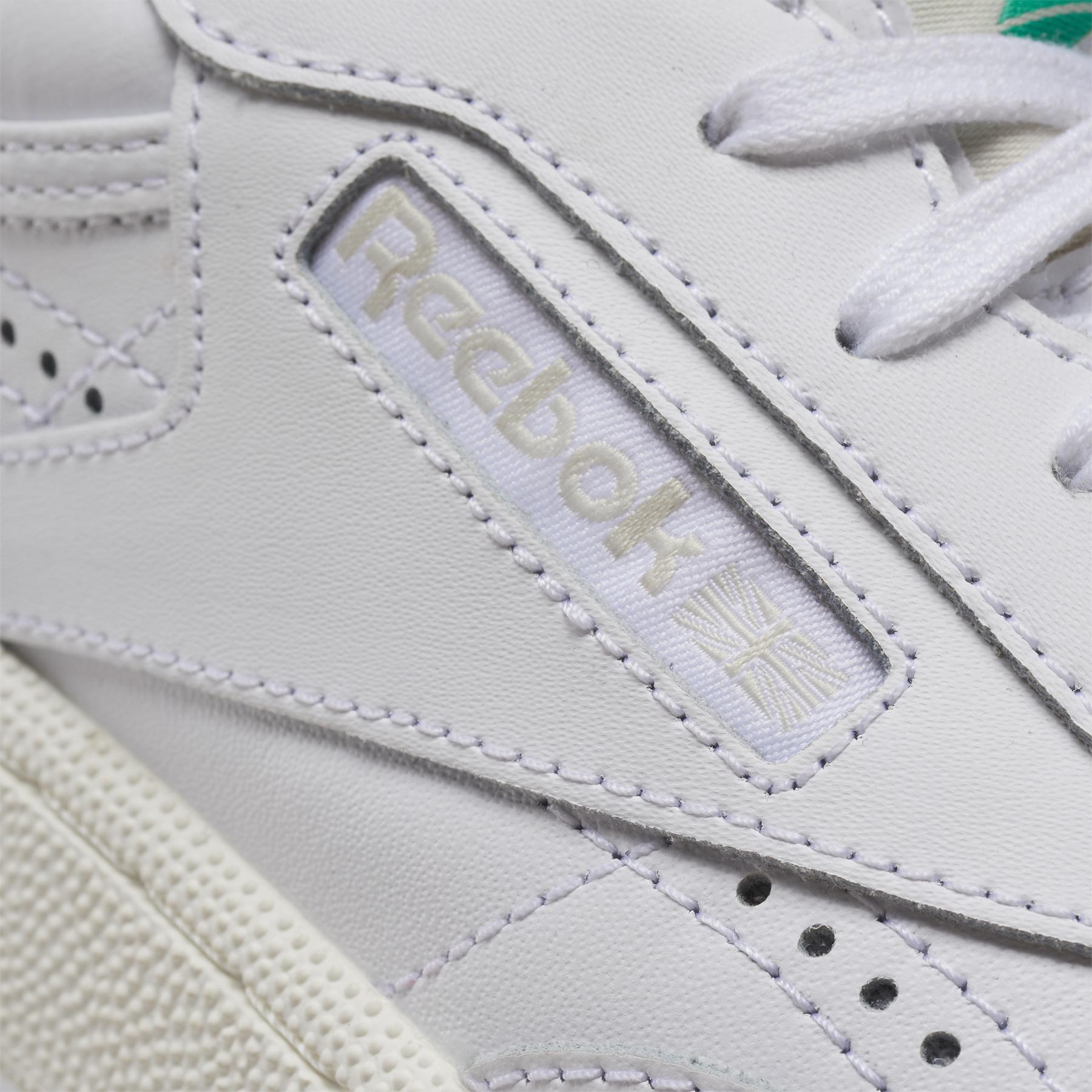 r/e/reebok-classics_fv1095_8_footwear_photography_detail_view_2_white_000.jpg