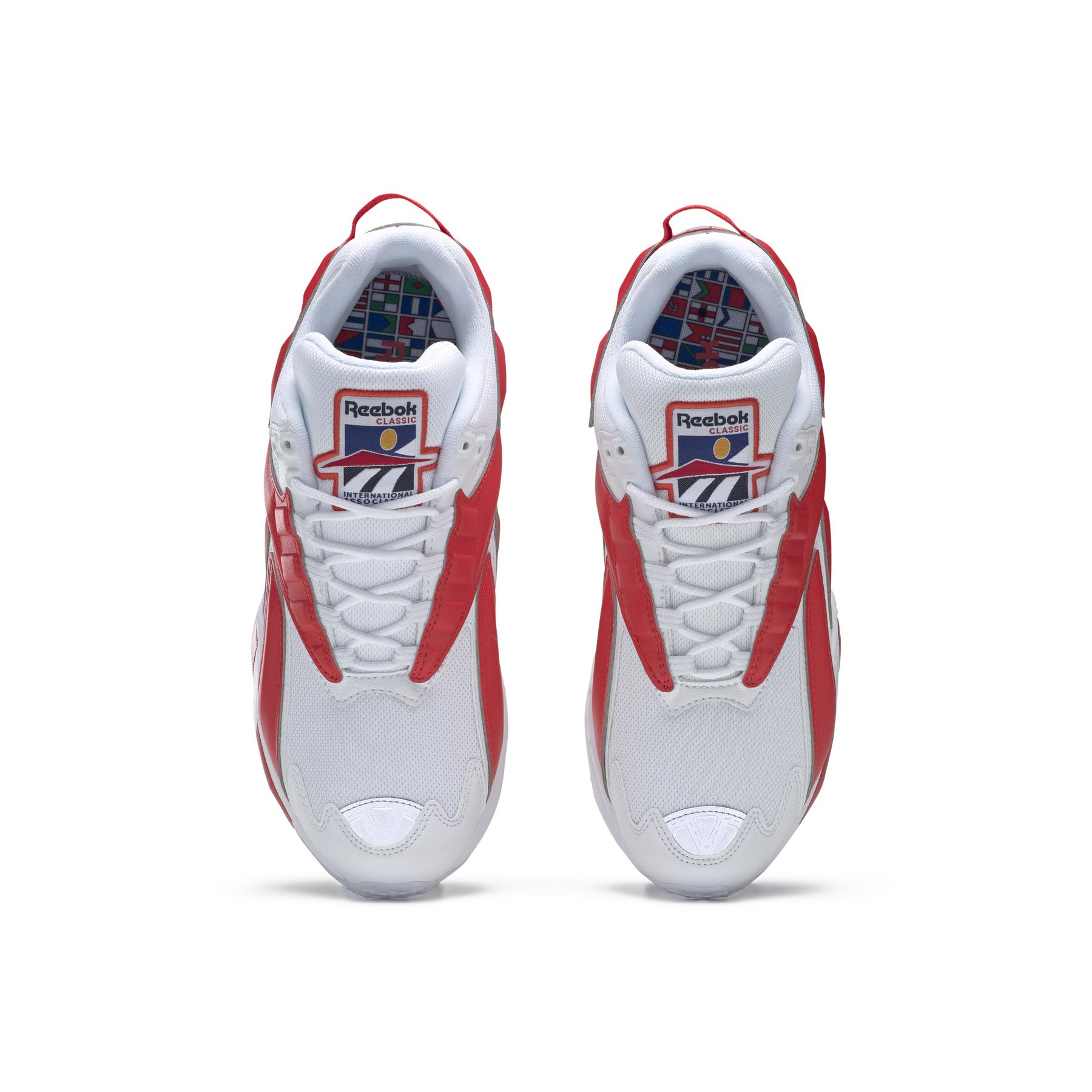 r/e/reebok-classics_fv5476_2_footwear_photography_top_portrait_view_white_000.jpg