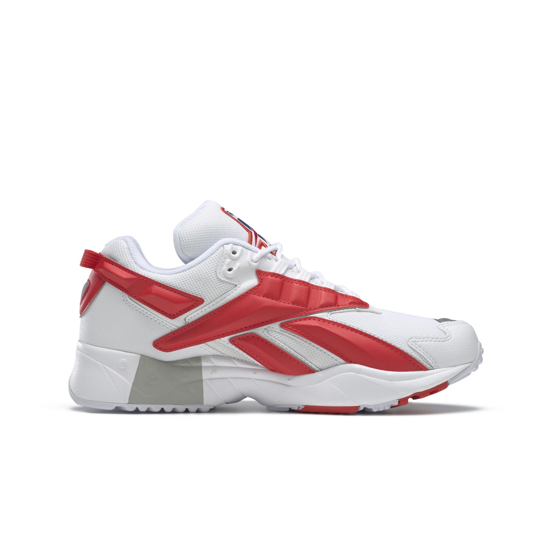 r/e/reebok-classics_fv5476_4_footwear_photography_side_medial_center_view_white_000.jpg