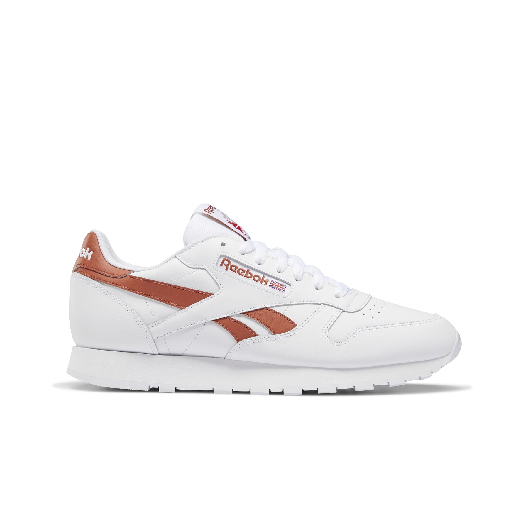 product/r/e/reebok-classics_fy9404_1_footwear_photography_side_lateral_center_view_white_000.jpg