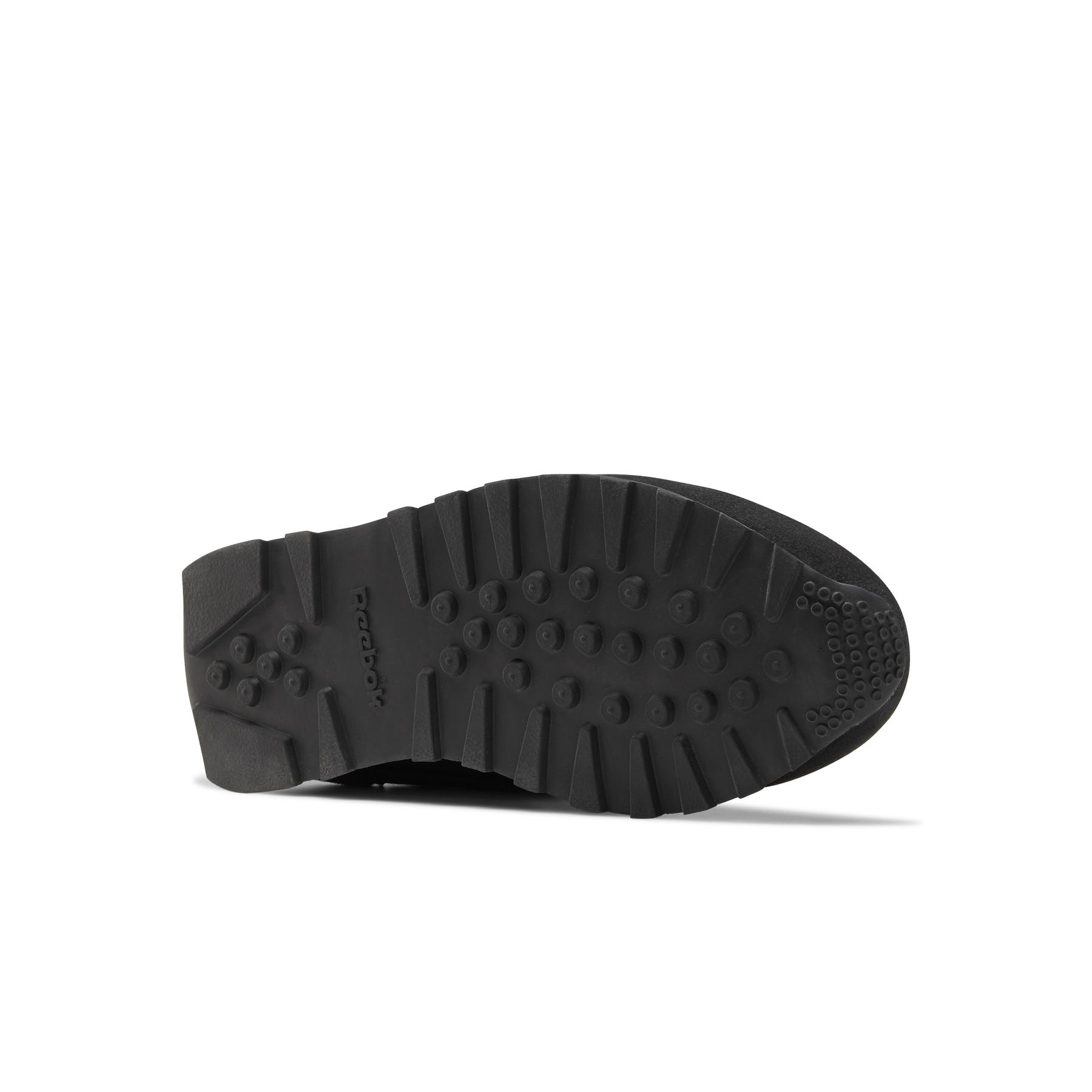 r/e/reebok-classics_fz0662_3_footwear_photography_bottom_view_white_000.jpg