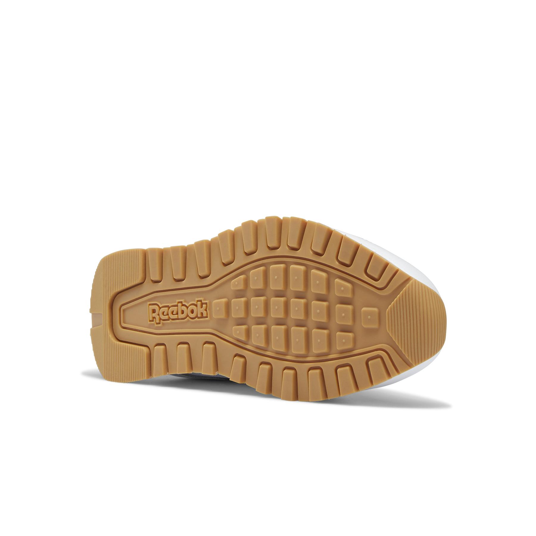 r/e/reebok-classics_gv6992_3_footwear_photography_bottom_view_white_000.jpg