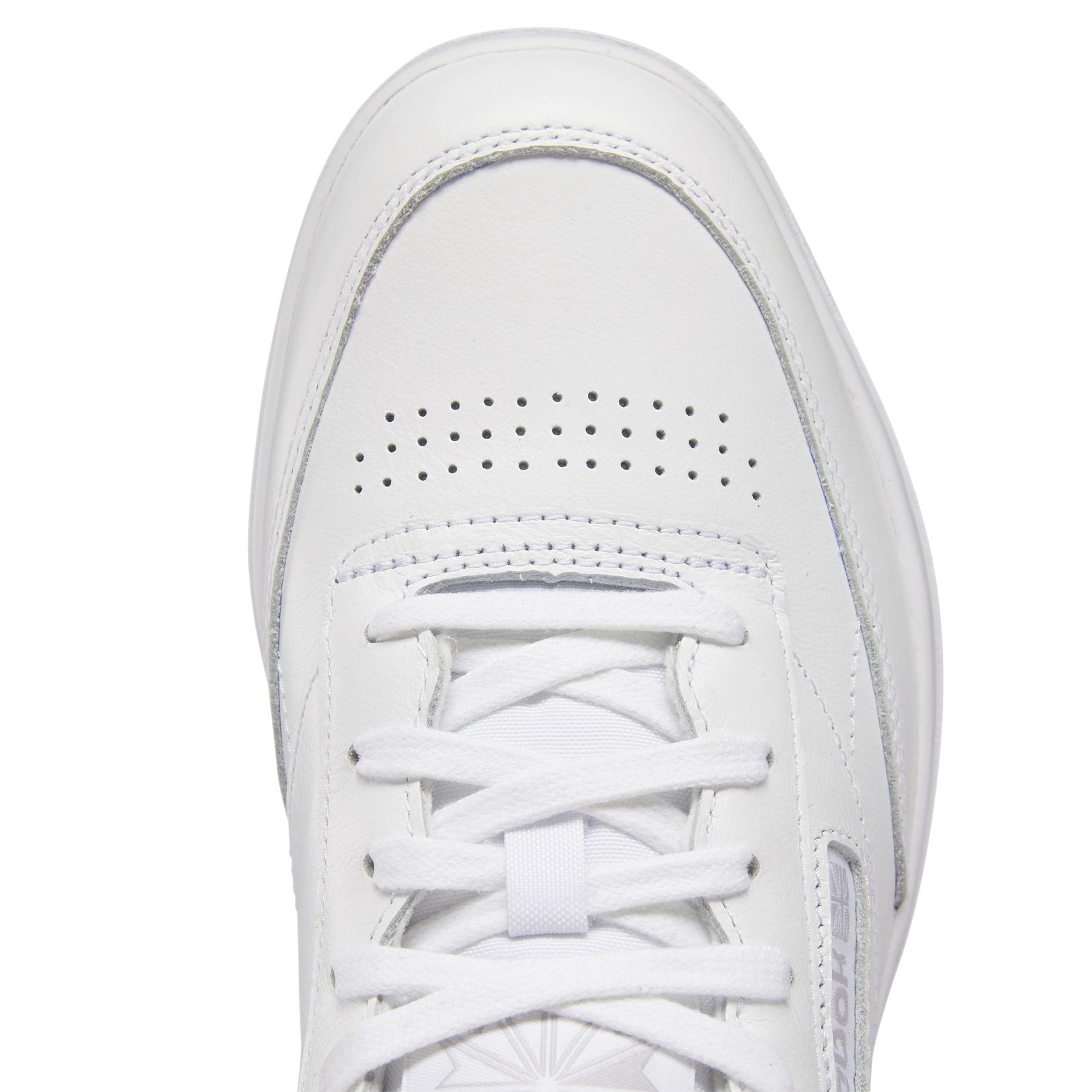 r/e/reebok-classics_gw0854_7_footwear_photography_detail_view_1_white_000.jpg
