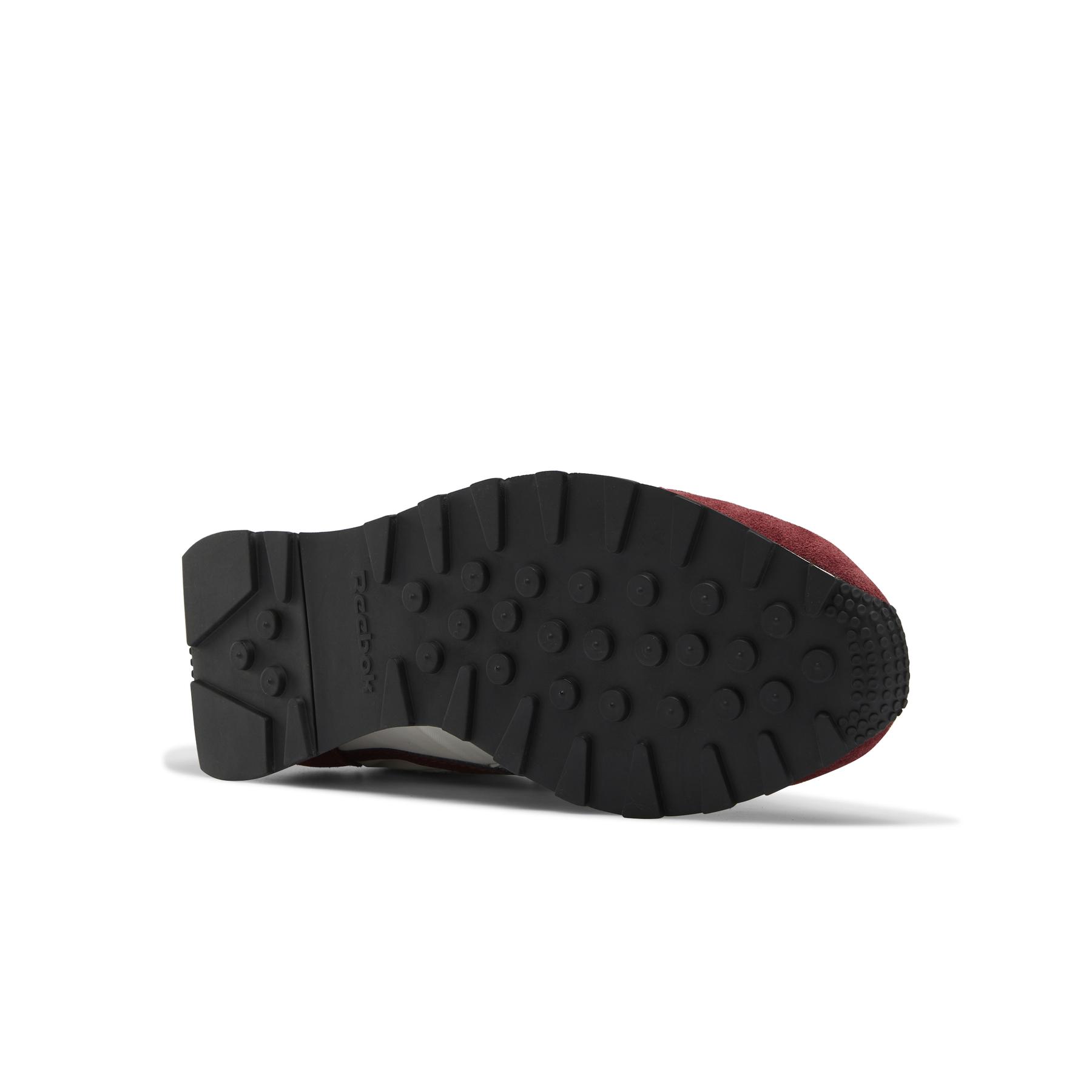 r/e/reebok-classics_gw3407_3_footwear_photography_bottom_view_white_000.jpg