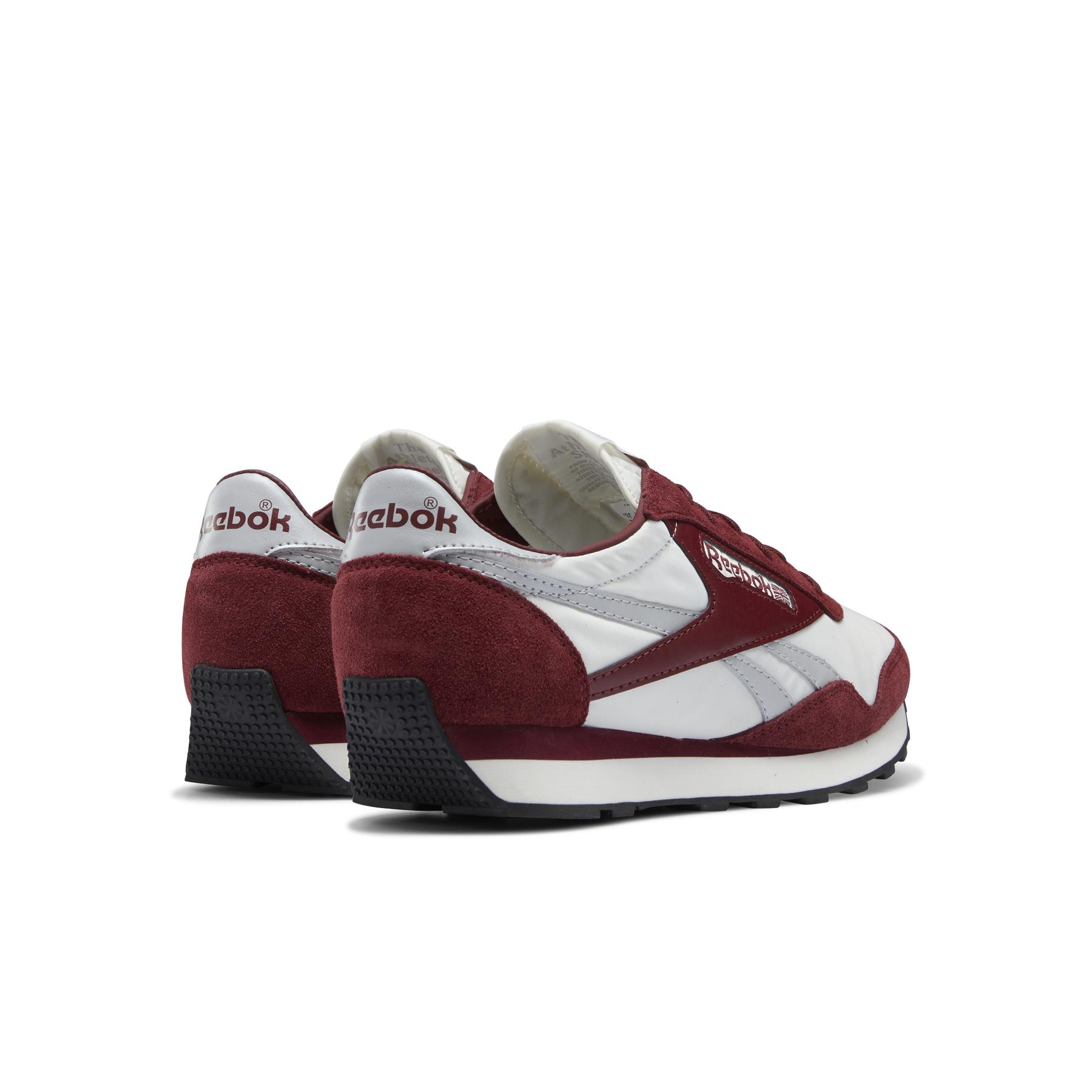 r/e/reebok-classics_gw3407_6_footwear_photography_back_lateral_top_view_white_000.jpg