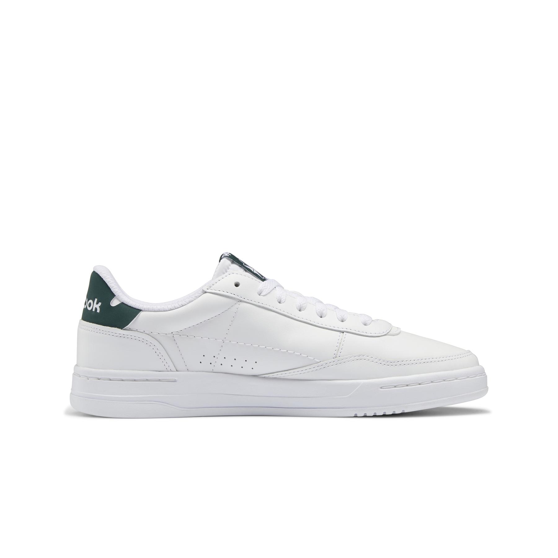 r/e/reebok-classics_gw7558_4_footwear_photography_side_medial_center_view_white_000.jpg