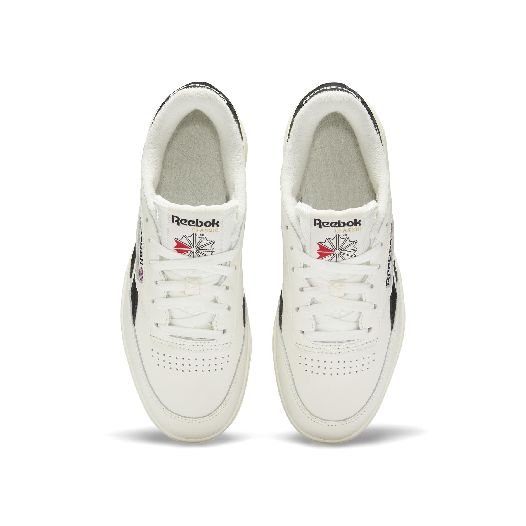 r/e/reebok-classics_h04190_2_footwear_photography_top_portrait_view_white_000.jpg