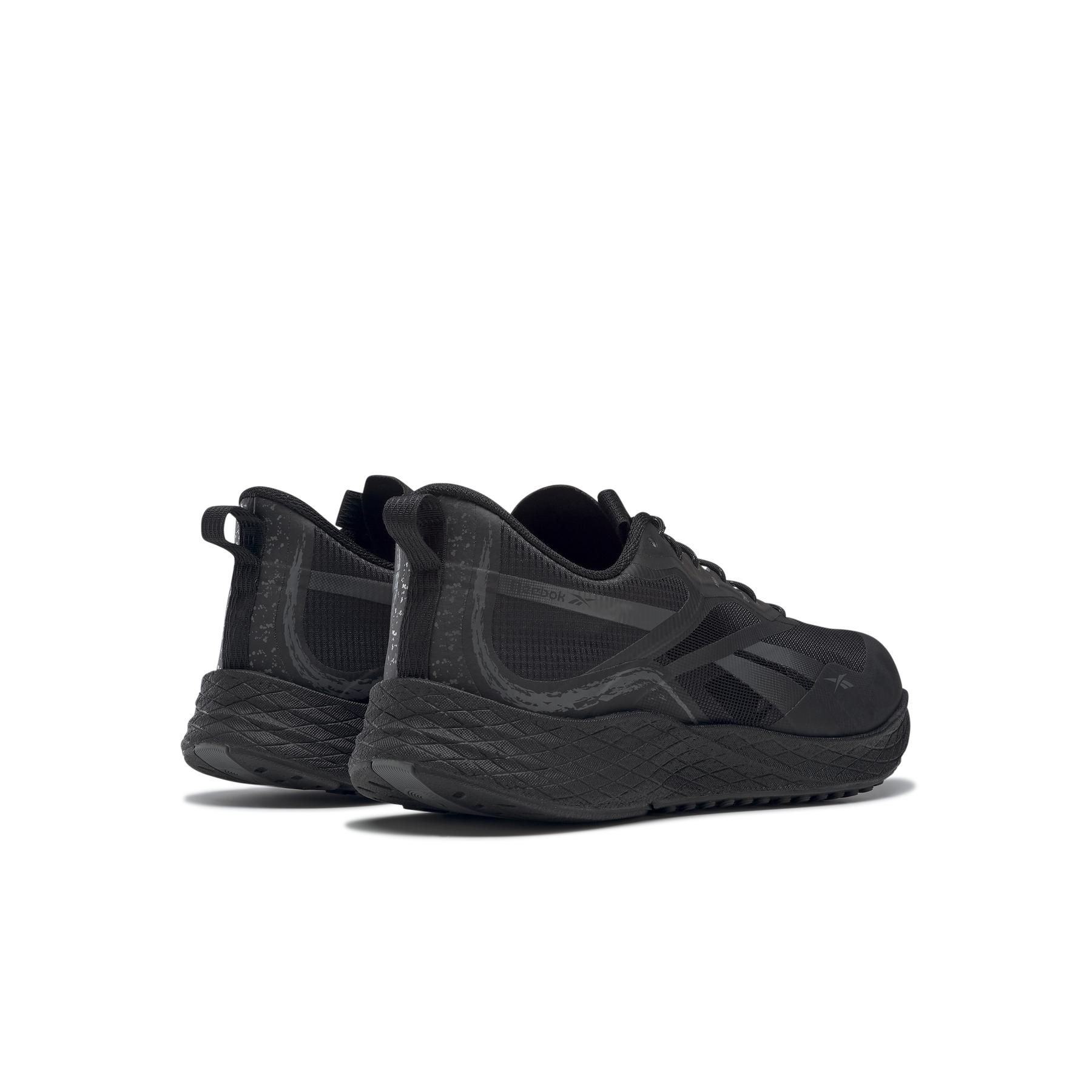 product/r/e/reebok_g58173_6_footwear_photography_back_lateral_top_view_white_000.jpg