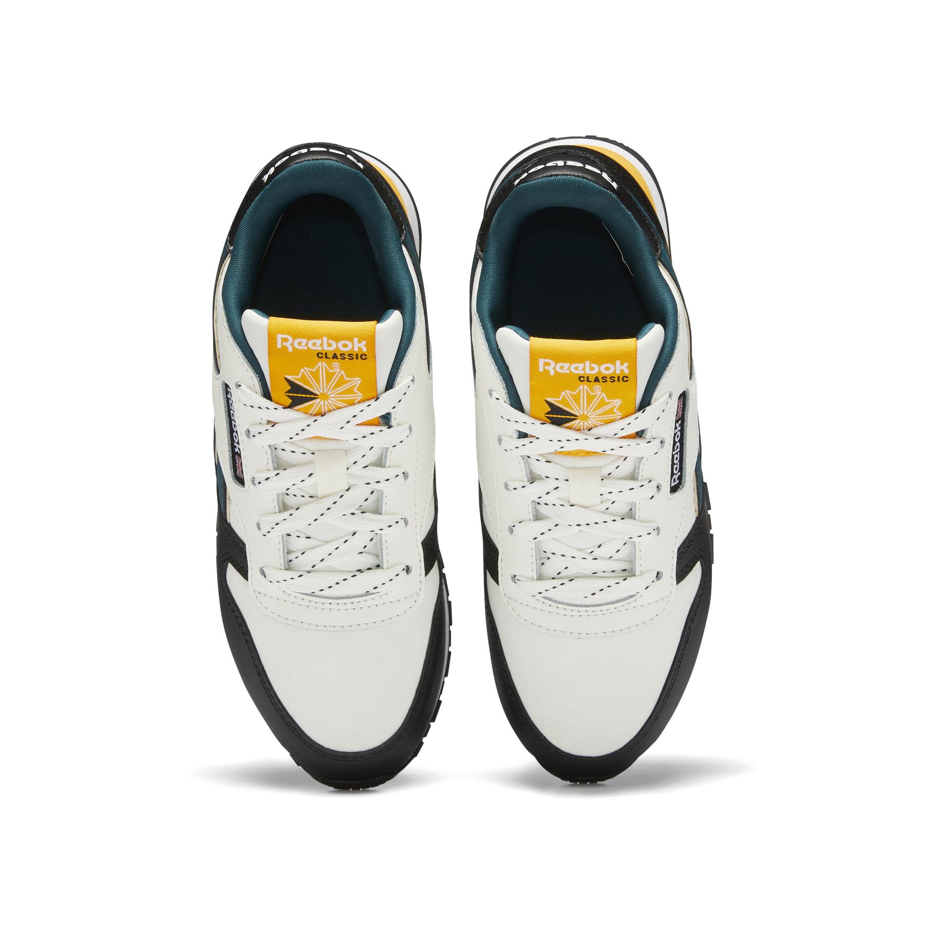 product/r/e/reebok_g58338_2_footwear_photography_top_portrait_view_white_000.jpg