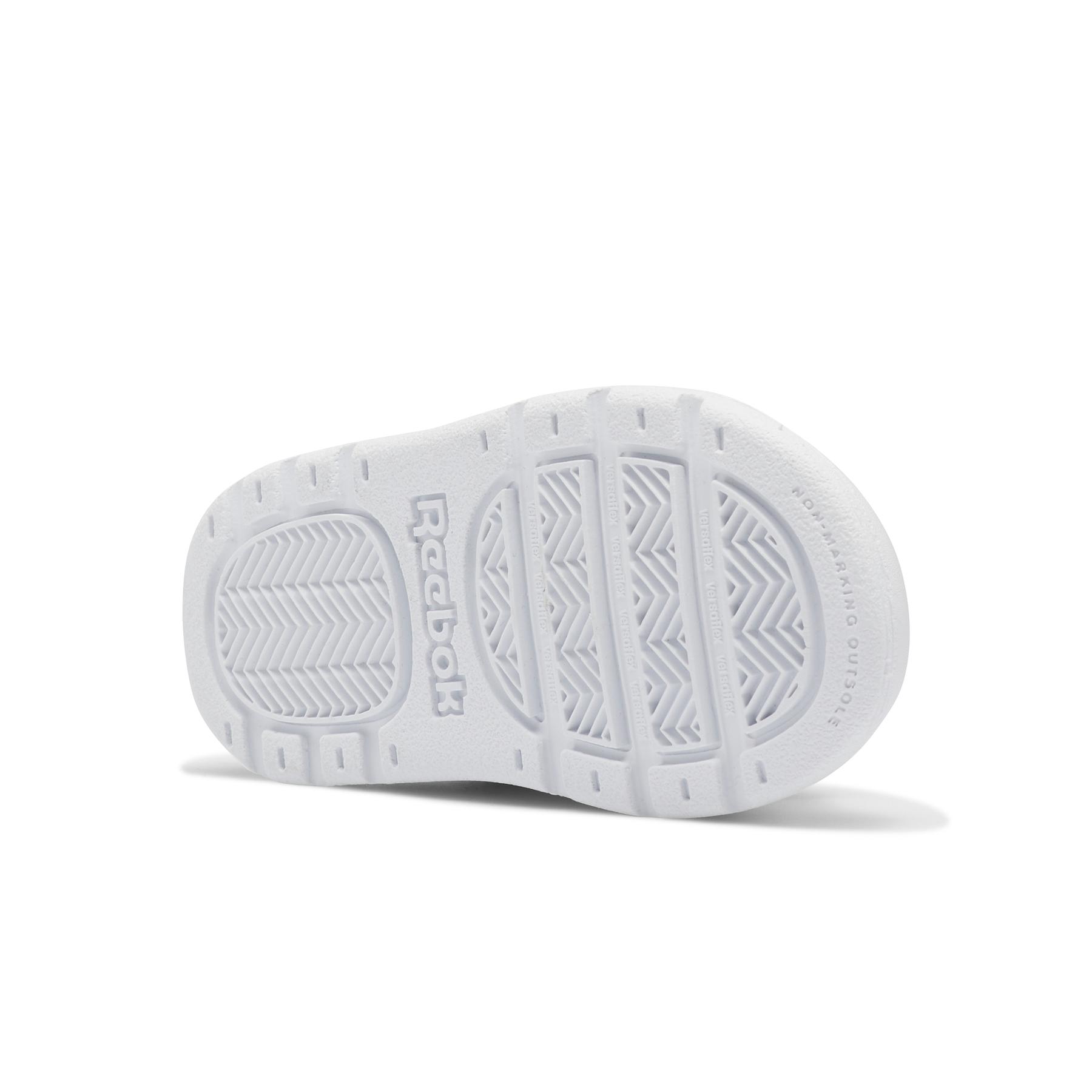 product/r/e/reebok_gw3688_3_footwear_photography_bottom_view_white_000.jpg
