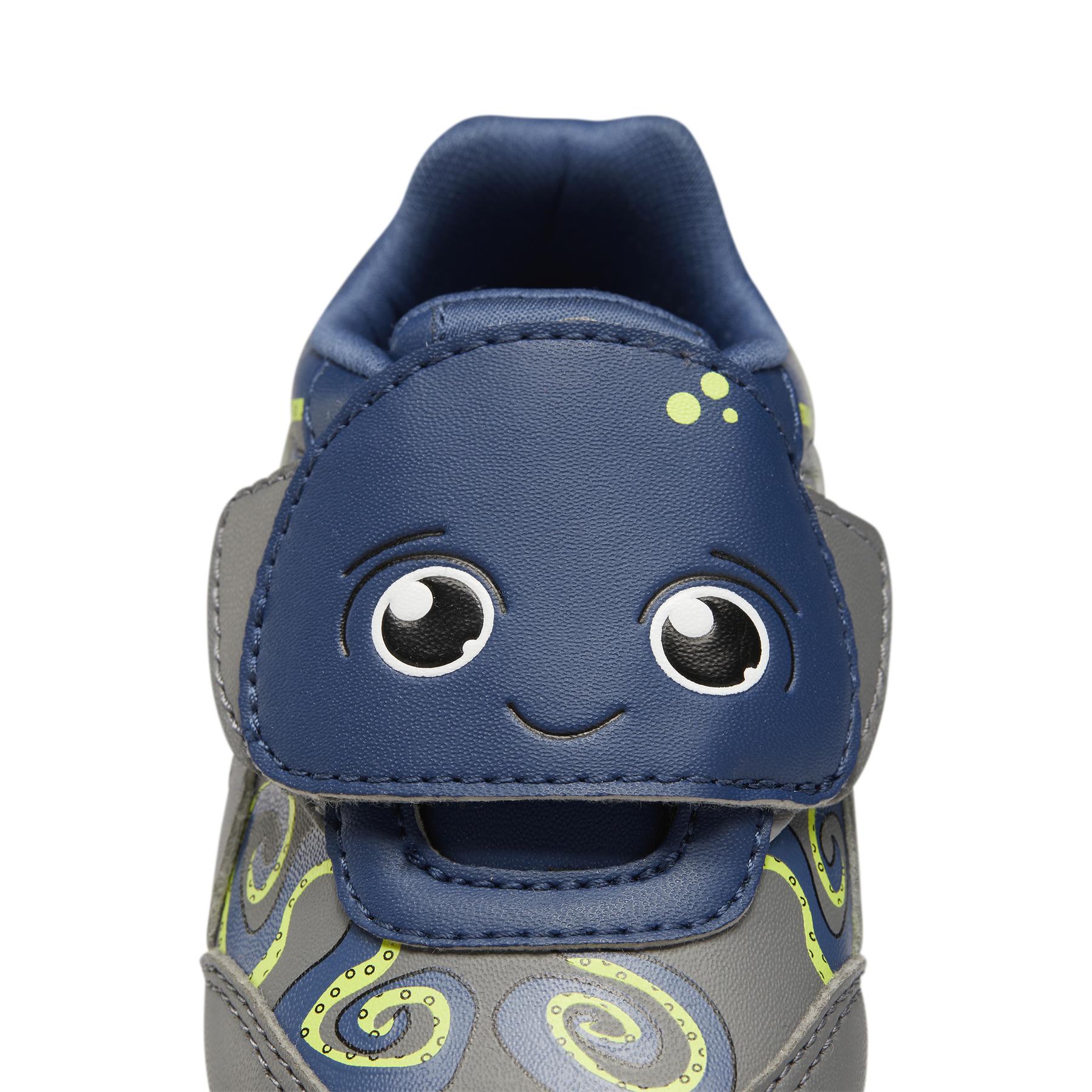 product/r/e/reebok_gw7761_7_footwear_photography_detail_view_1_white_000.jpg