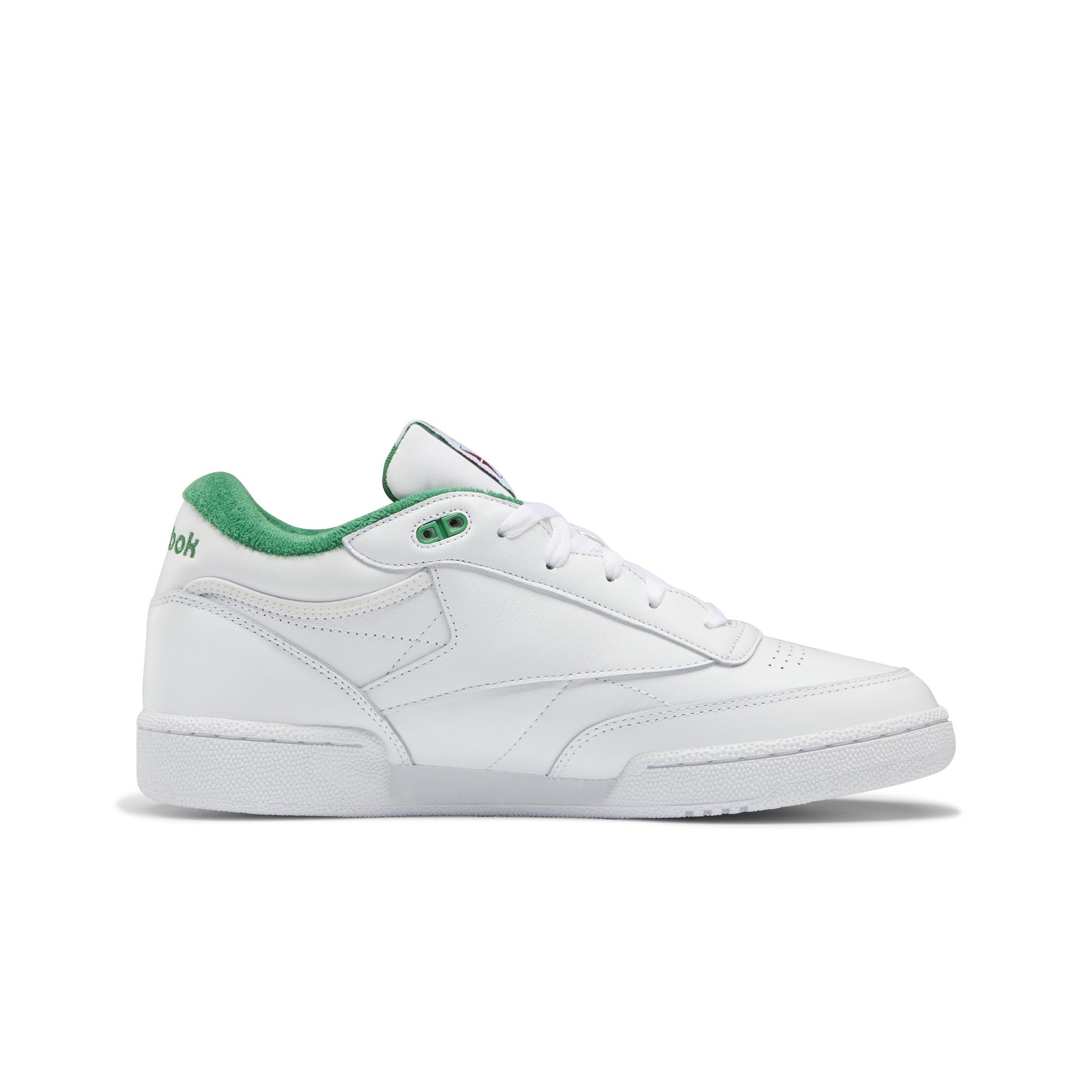 product/r/e/reebok_gx7281_4_footwear_photography_side_medial_center_view_white.jpg