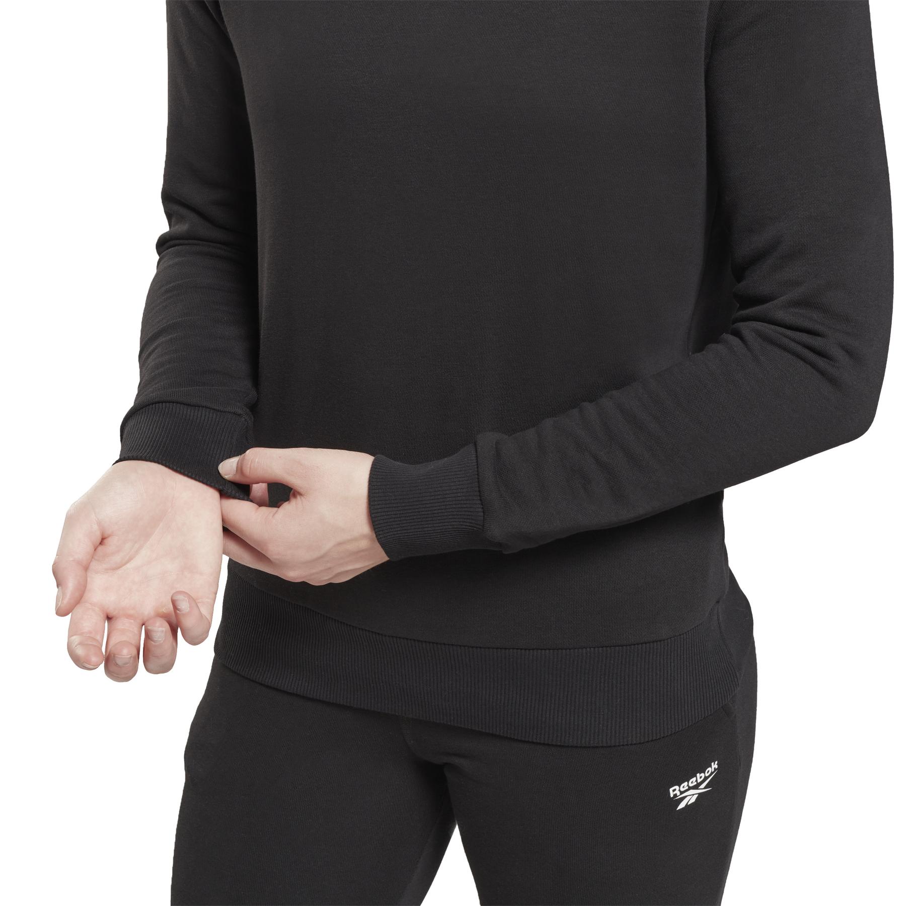 product/r/e/reebok_h54761_6_apparel_on_model_detail_view_2_white.jpg