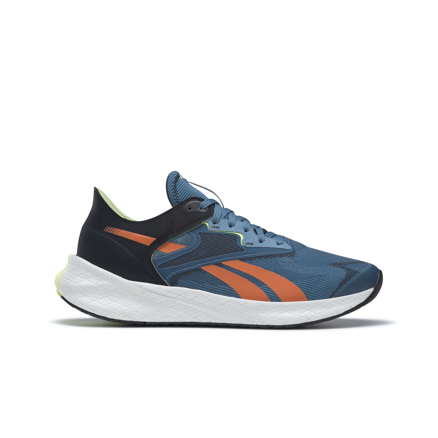 product/r/e/reebok_hp9275_1_footwear_photography_side_lateral_center_view_white_000.jpg