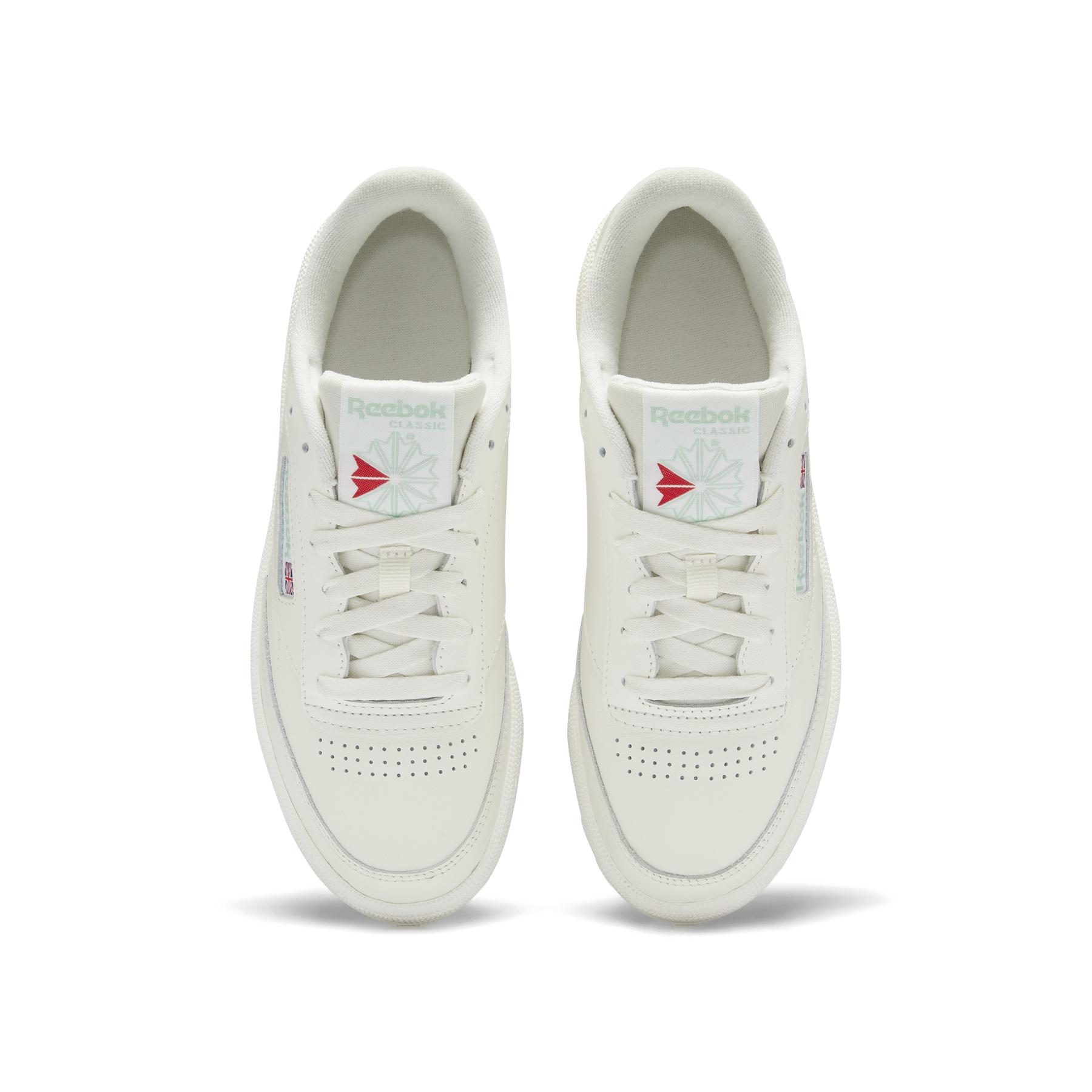 r/e/reebok_hq0947_2_footwear_photography_top_portrait_view_white_000.jpg