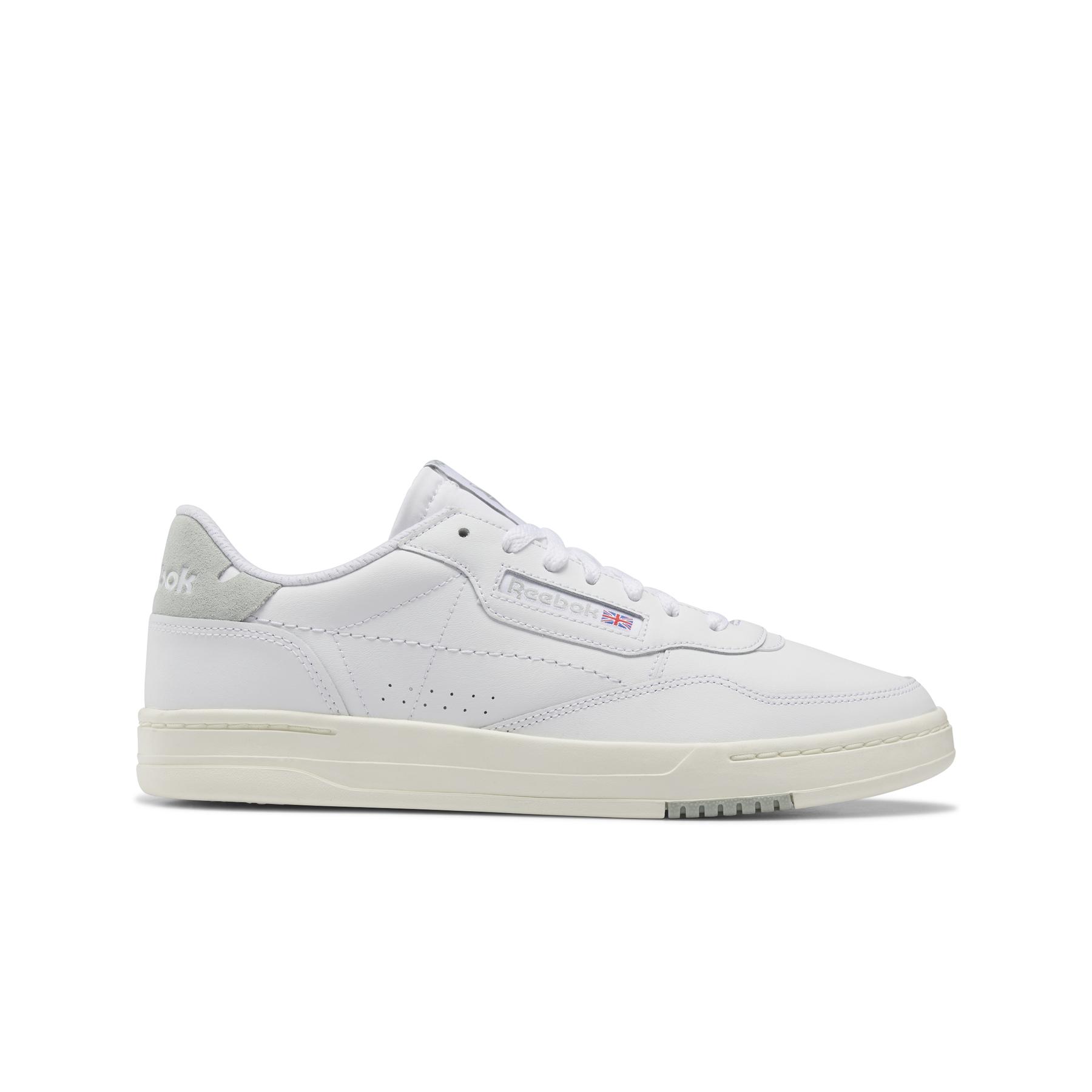 product/r/e/reebok_hq4568_1_footwear_photography_side_lateral_center_view_white_000.jpg