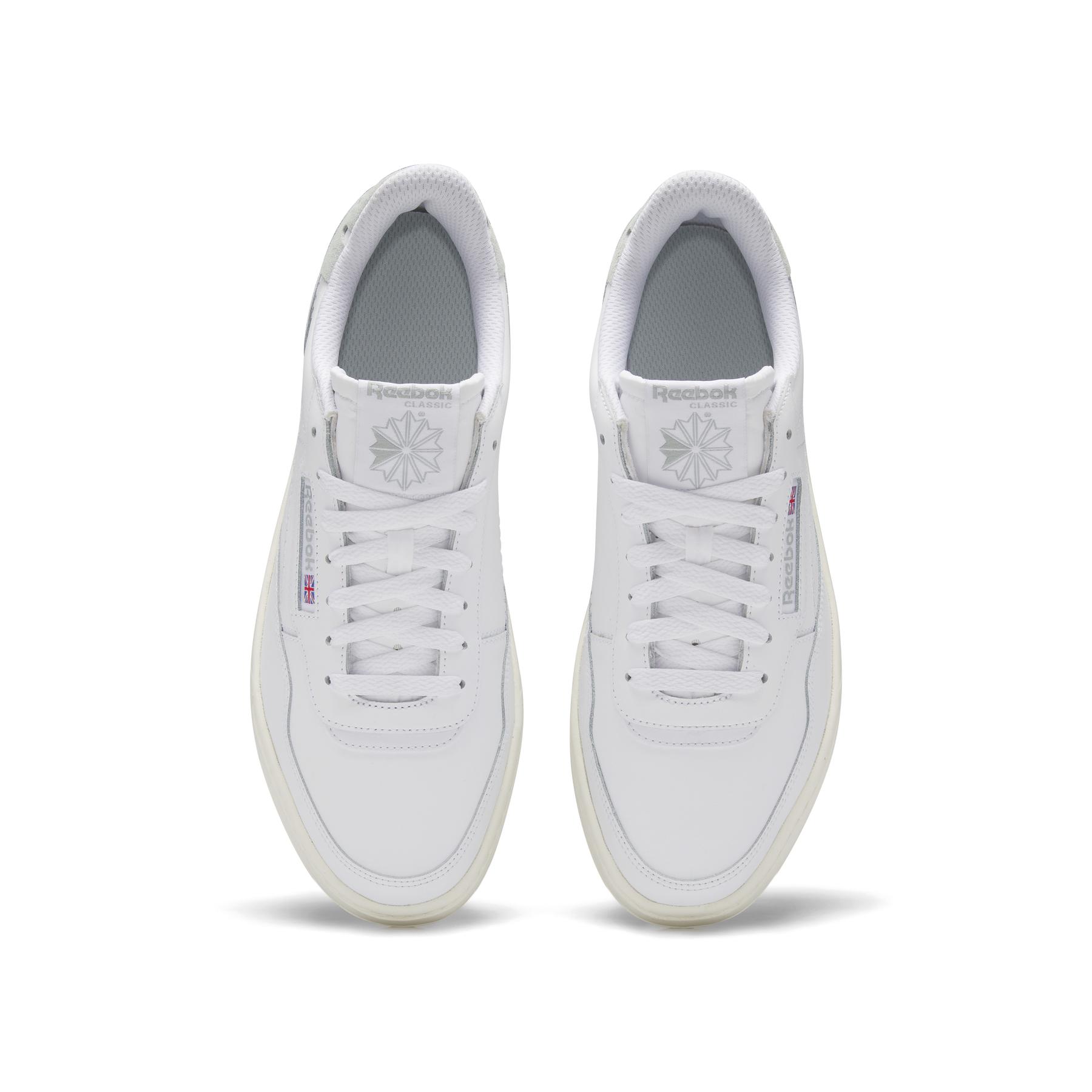 product/r/e/reebok_hq4568_2_footwear_photography_top_portrait_view_white_000.jpg