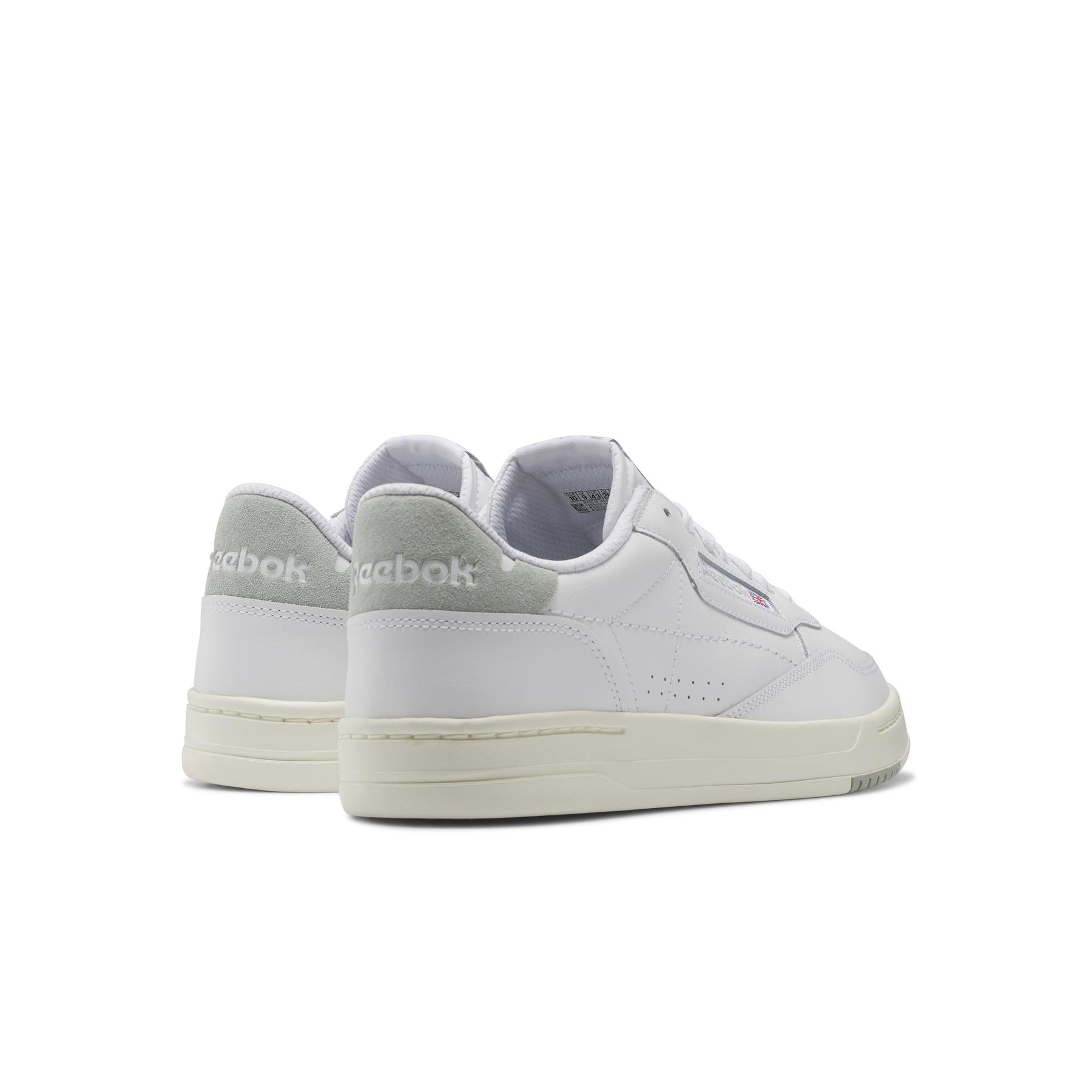 product/r/e/reebok_hq4568_6_footwear_photography_back_lateral_top_view_white_000.jpg