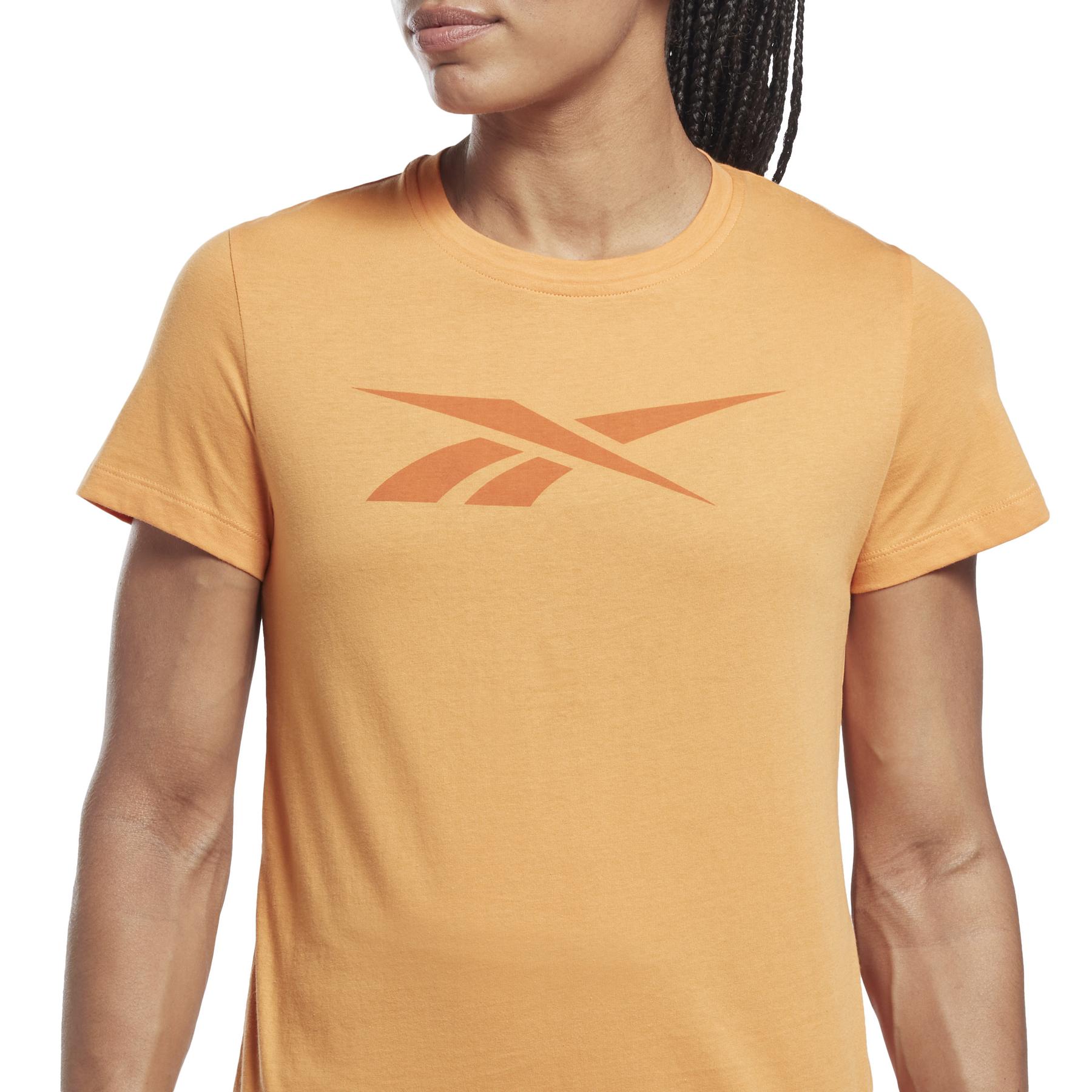 product/r/e/reebok_ht2401_5_apparel_on_model_detail_view_1_white.jpg