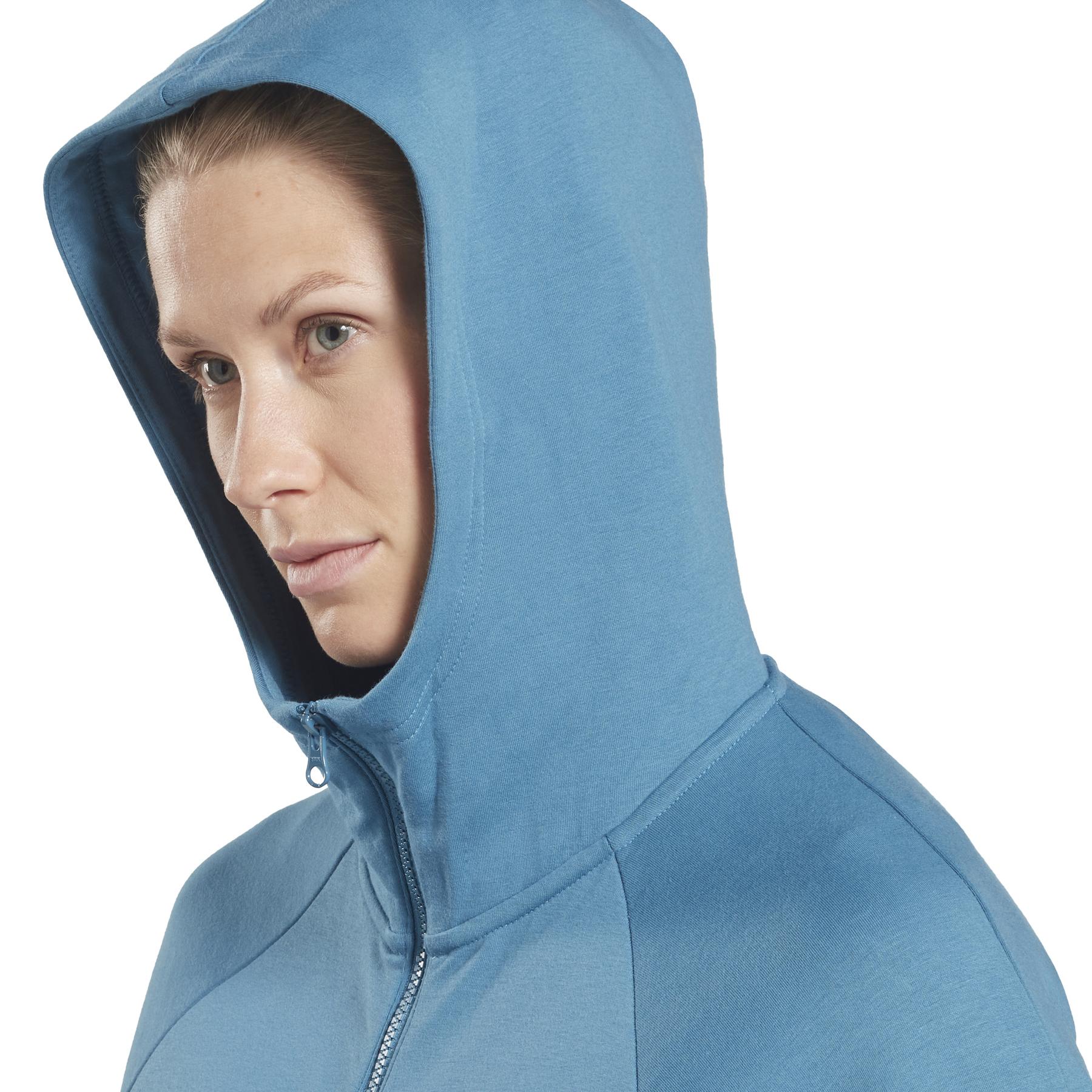 product/r/e/reebok_ht6099_6_apparel_on_model_detail_view_2_white.jpg