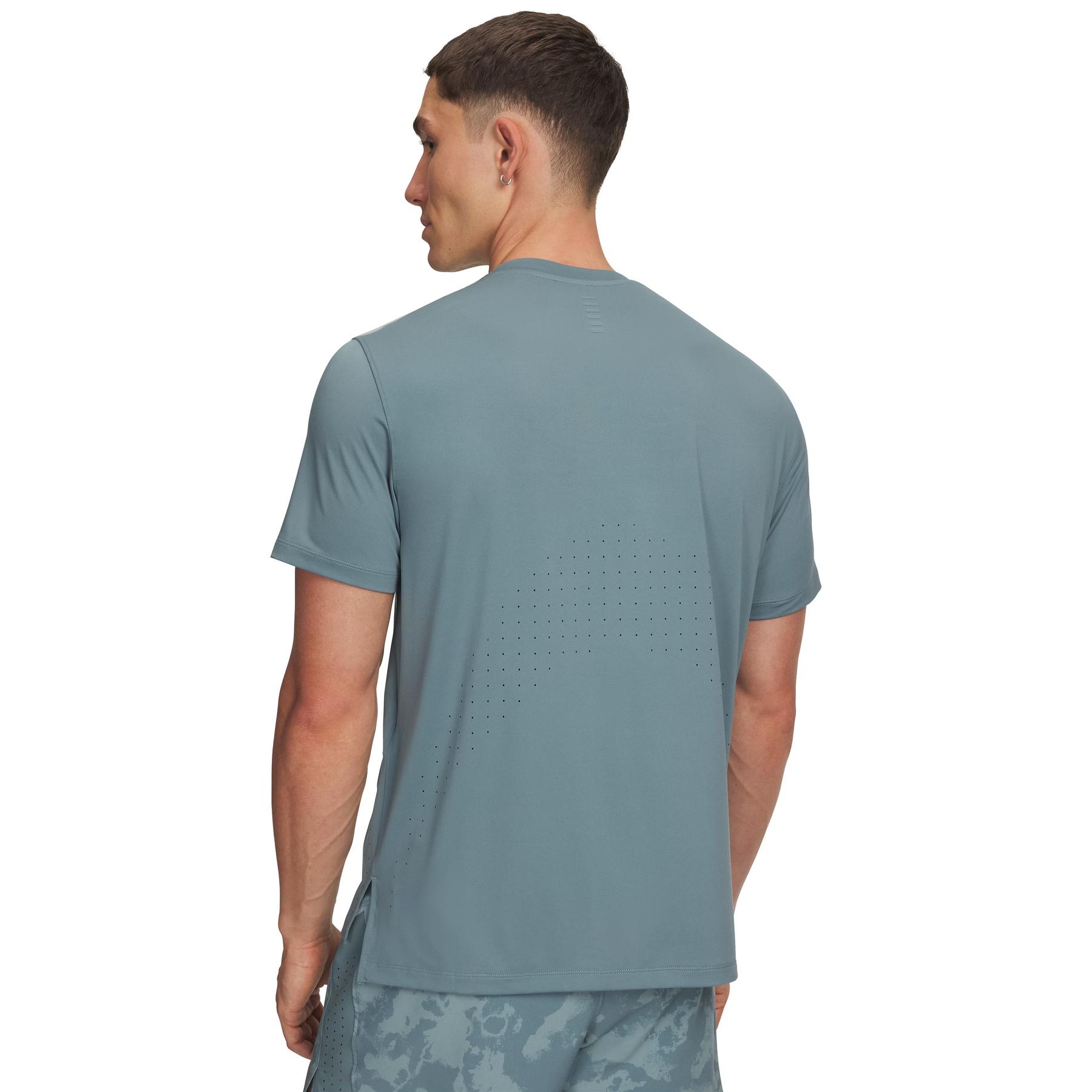 product/u/n/under-armour_1389802-323_serpentine_2.jpg