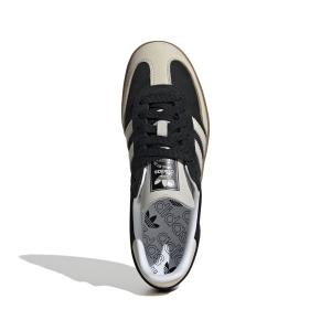 product/2/0/2025_08_adidas_ie5836_3_footwear_photography_top_portrait_view_white.jpg