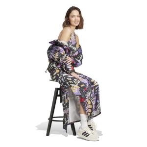 product/2/0/2025_adidas_jl8609_4_apparel_on_model_walking_view_white.jpg