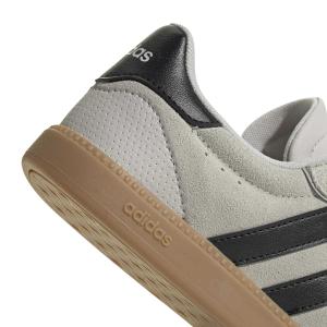 2/0/2025_adidas_jr0689_9_footwear_photography_detail_view_2_white.jpg
