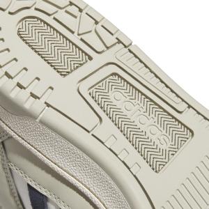 2/0/2025_adidas_jr1018_8_footwear_photography_detail_view_1_white.jpg