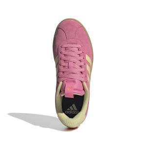 2/0/2025_adidas_jr8647_3_footwear_photography_top_portrait_view_white.jpg