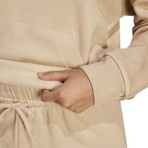 2/0/2025_adidas_jv7310_6_apparel_on_model_detail_view_2_white.jpg