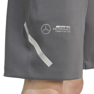 2/0/2025_adidas_jw3479_7_apparel_on_model_detail_view_2_white.jpg