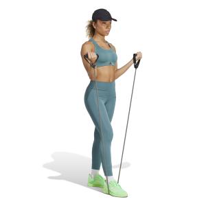product/2/0/2025_adidas_jw7610_4_apparel_on_model_walking_view_white.jpg