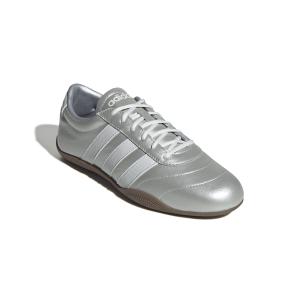 a/d/adidas-originals_jq9682_6_footwear_photography_front_lateral_top_view_white.jpg