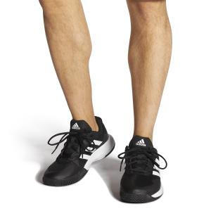 product/a/d/adidas_gw2990_11_footwear_on_model_front_view_white_000.jpg